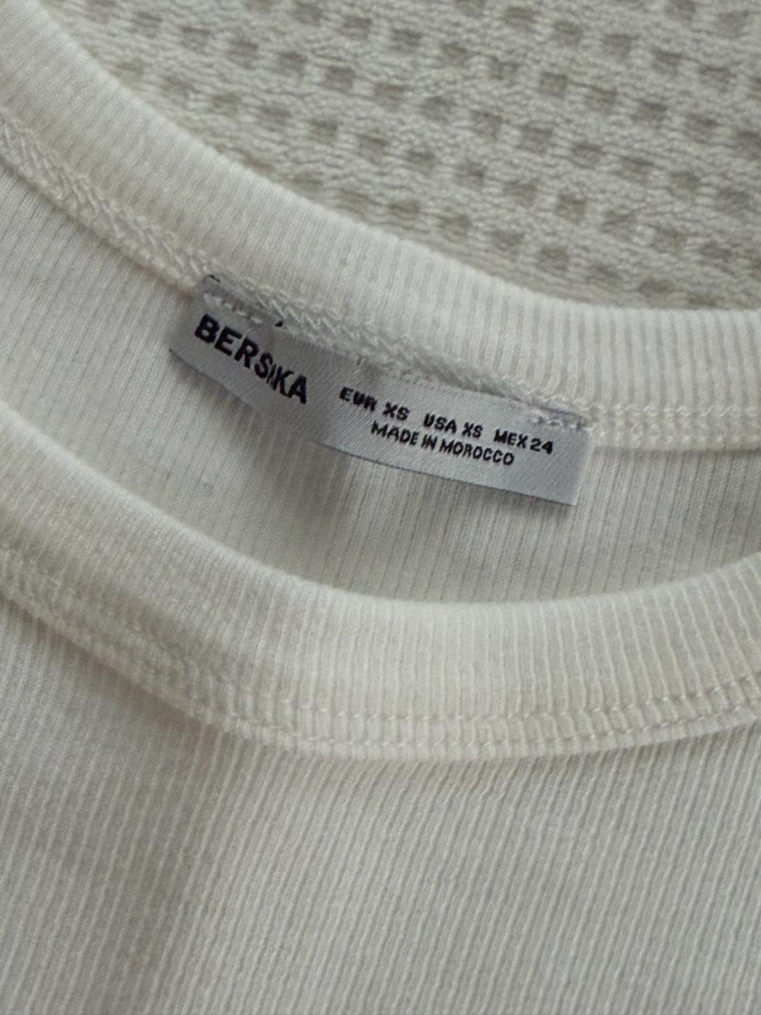 Bershka Белая футболка  Bershka — фото 2