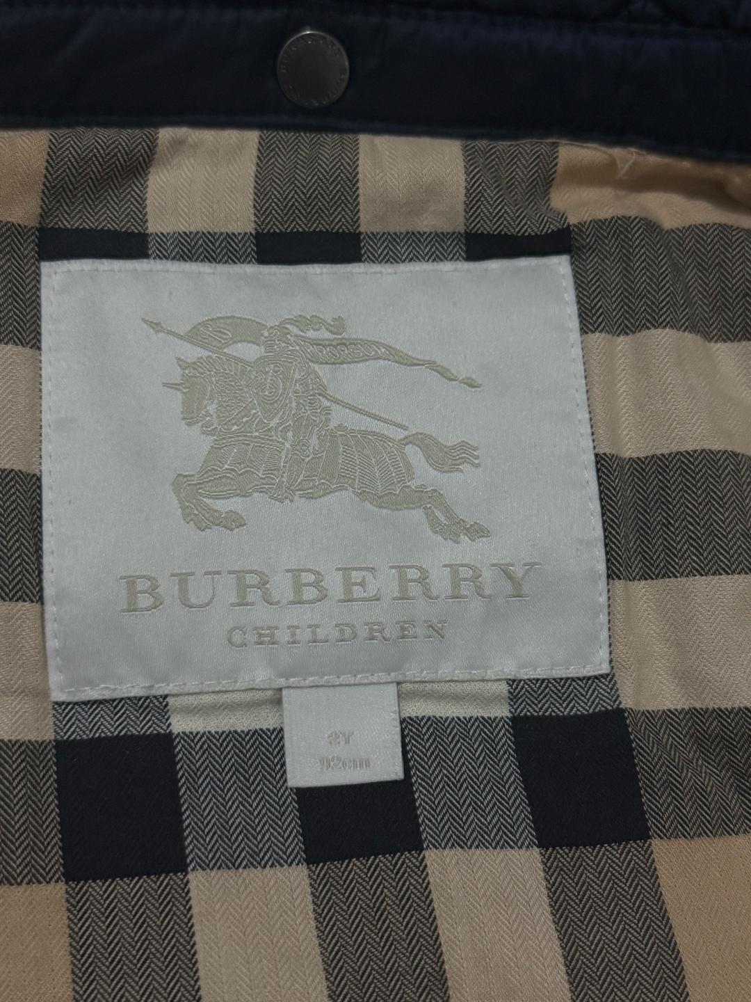 Burberry Стеганая куртка Burberry детская — фото 2
