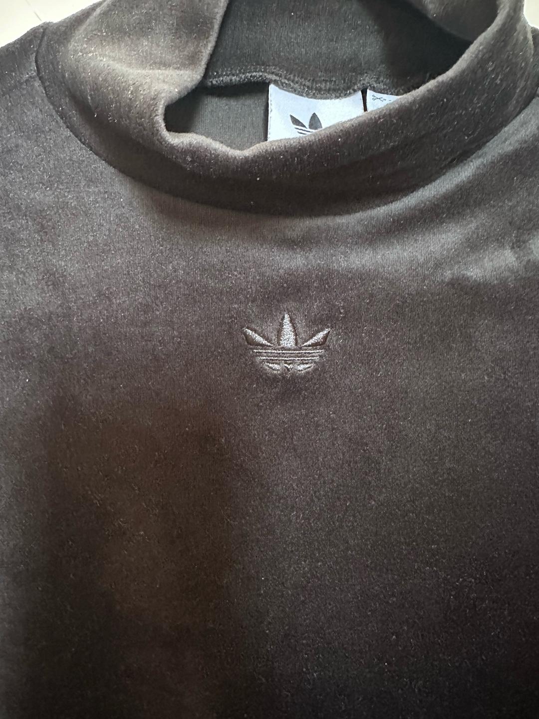 Adidas Укороченный топ adidas — фото 2