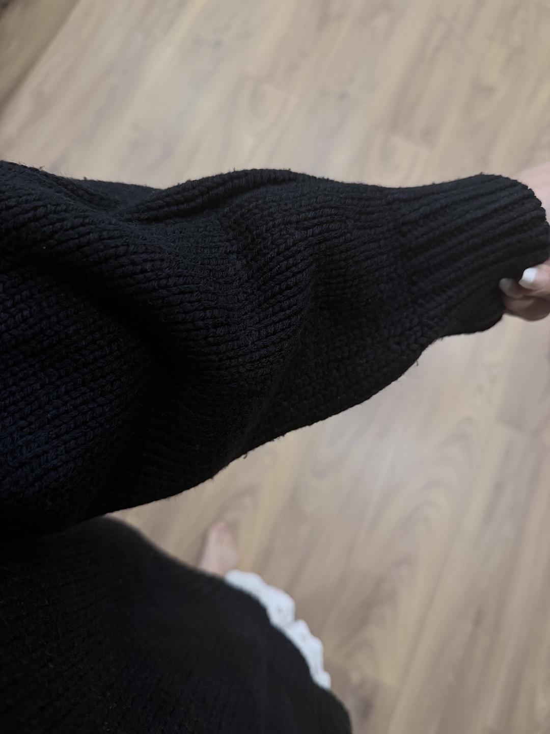 Gloria Jeans Свитер Oversize силуэта женский — фото 2