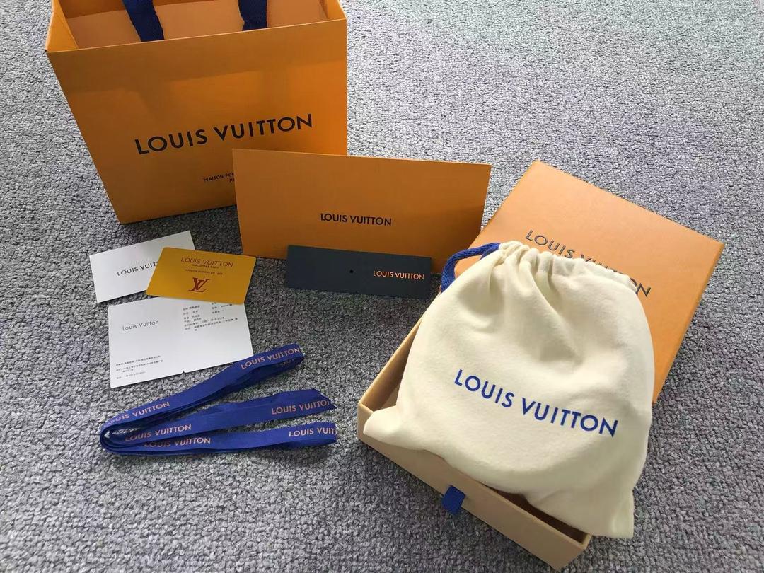 Louis Vuitton Ремень Louis Vuitton — фото 2