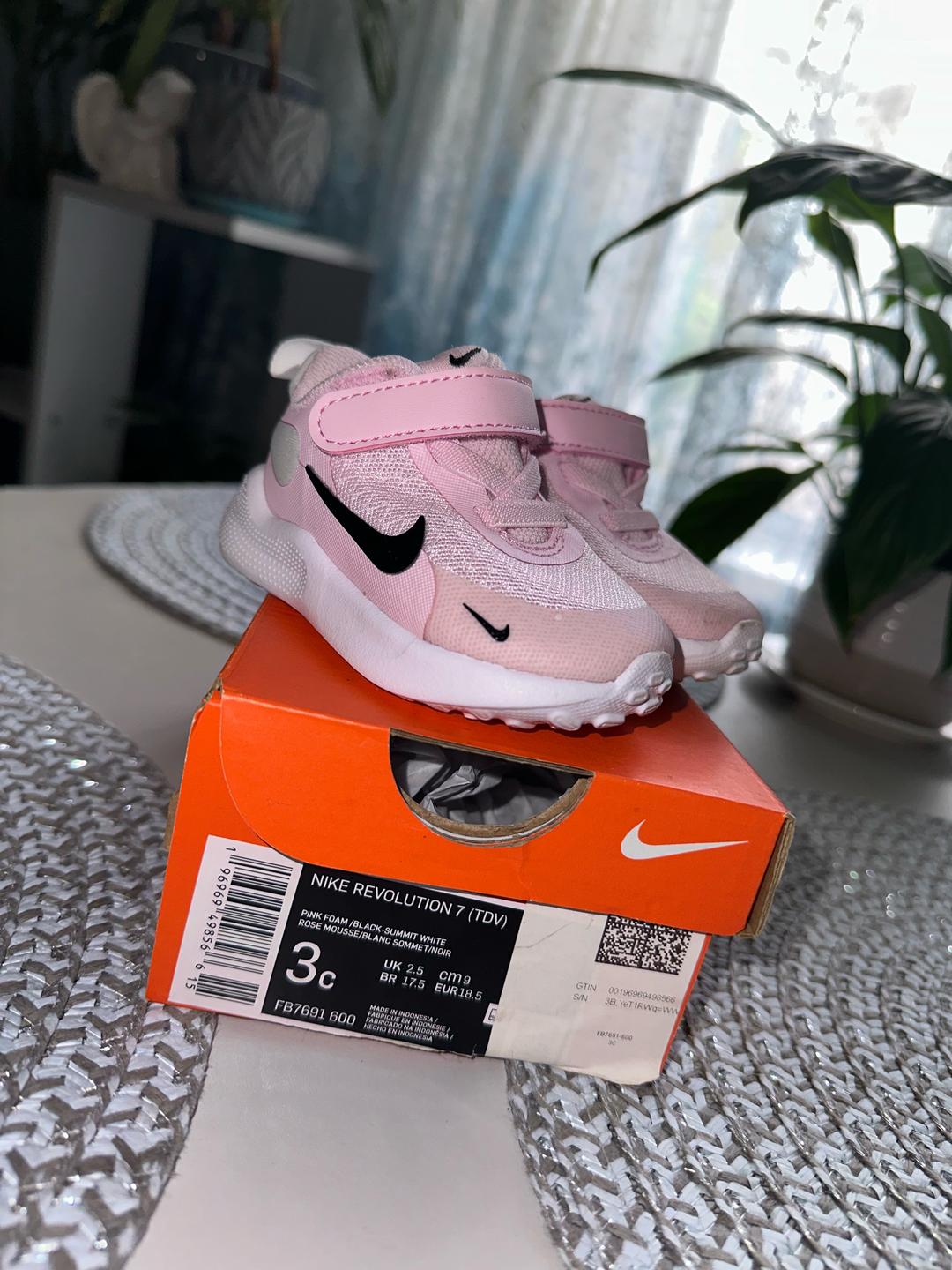 Nike Детские кроссовки Nike Revolution 7 — фото 2