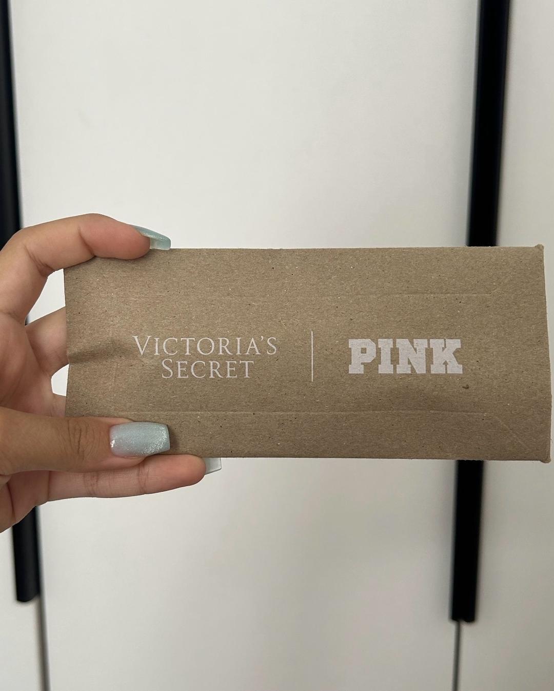 Victoria's Secret Блеск для губ Victoria's Secret  Glow / масло для губ Виктория Сикрет — фото 2
