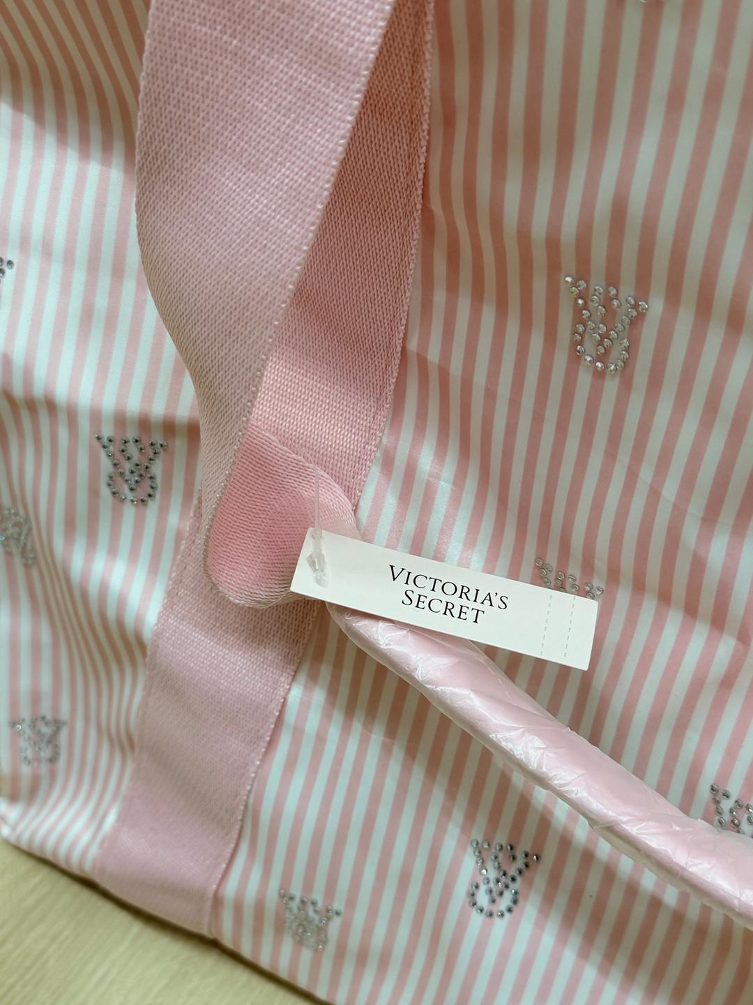 Victoria's Secret Шоппер Victoria’s Secret — фото 2