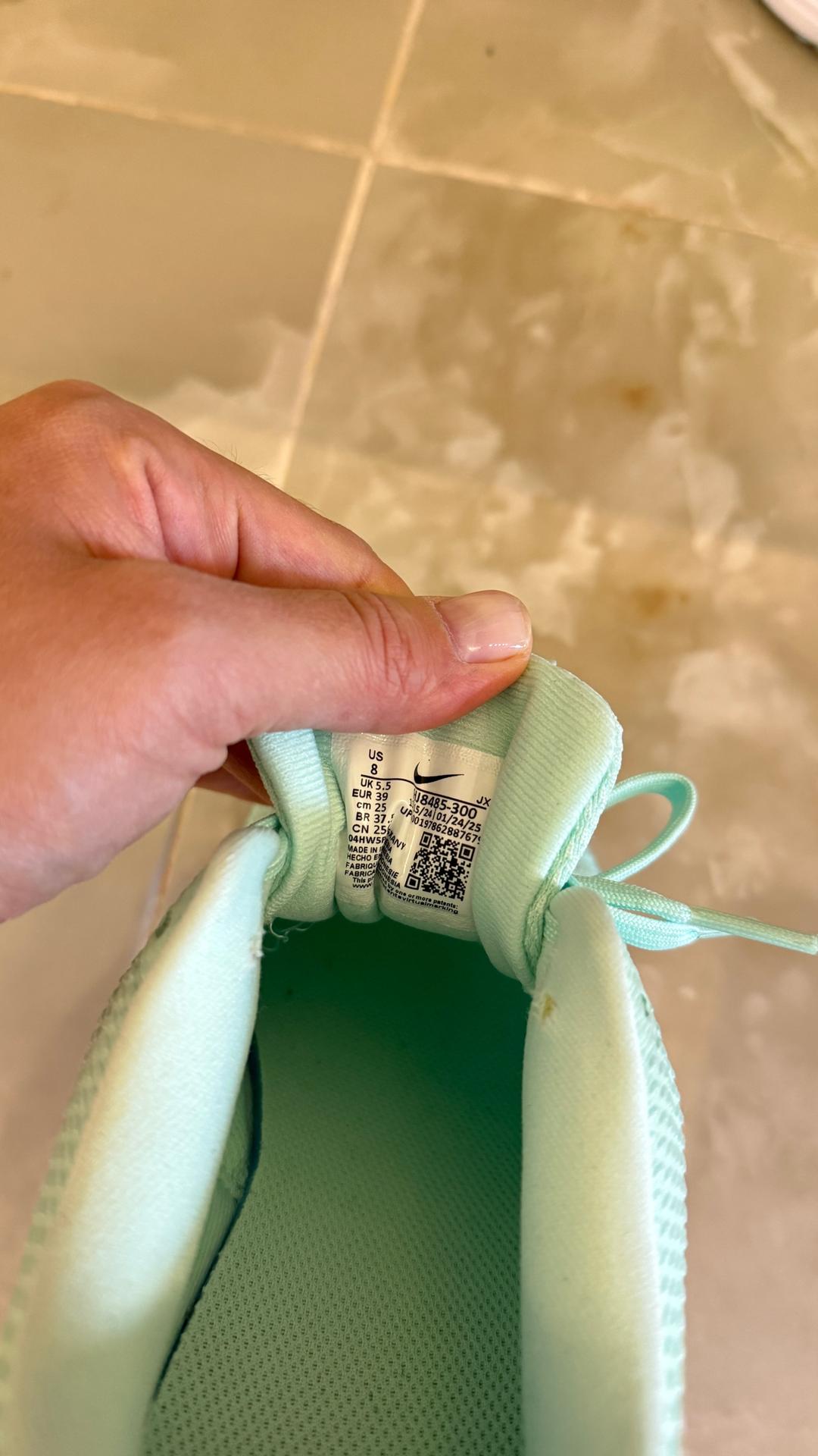 Nike Кроссовки Nike легкие — фото 2
