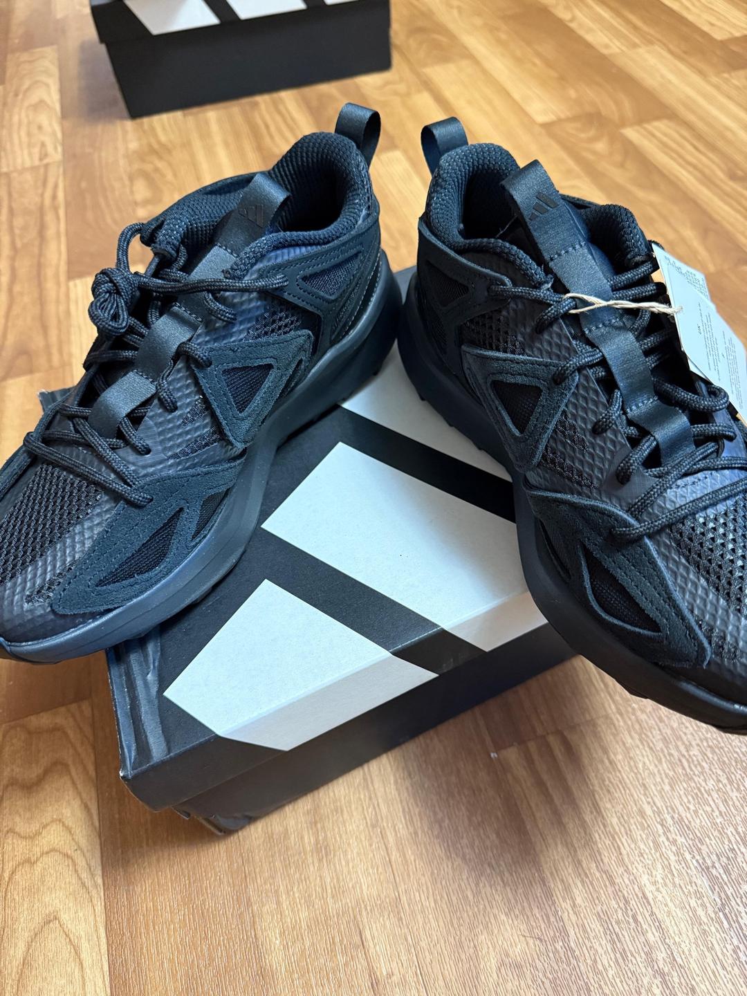 Adidas Новые Кроссовки adidas оригинал — фото 2