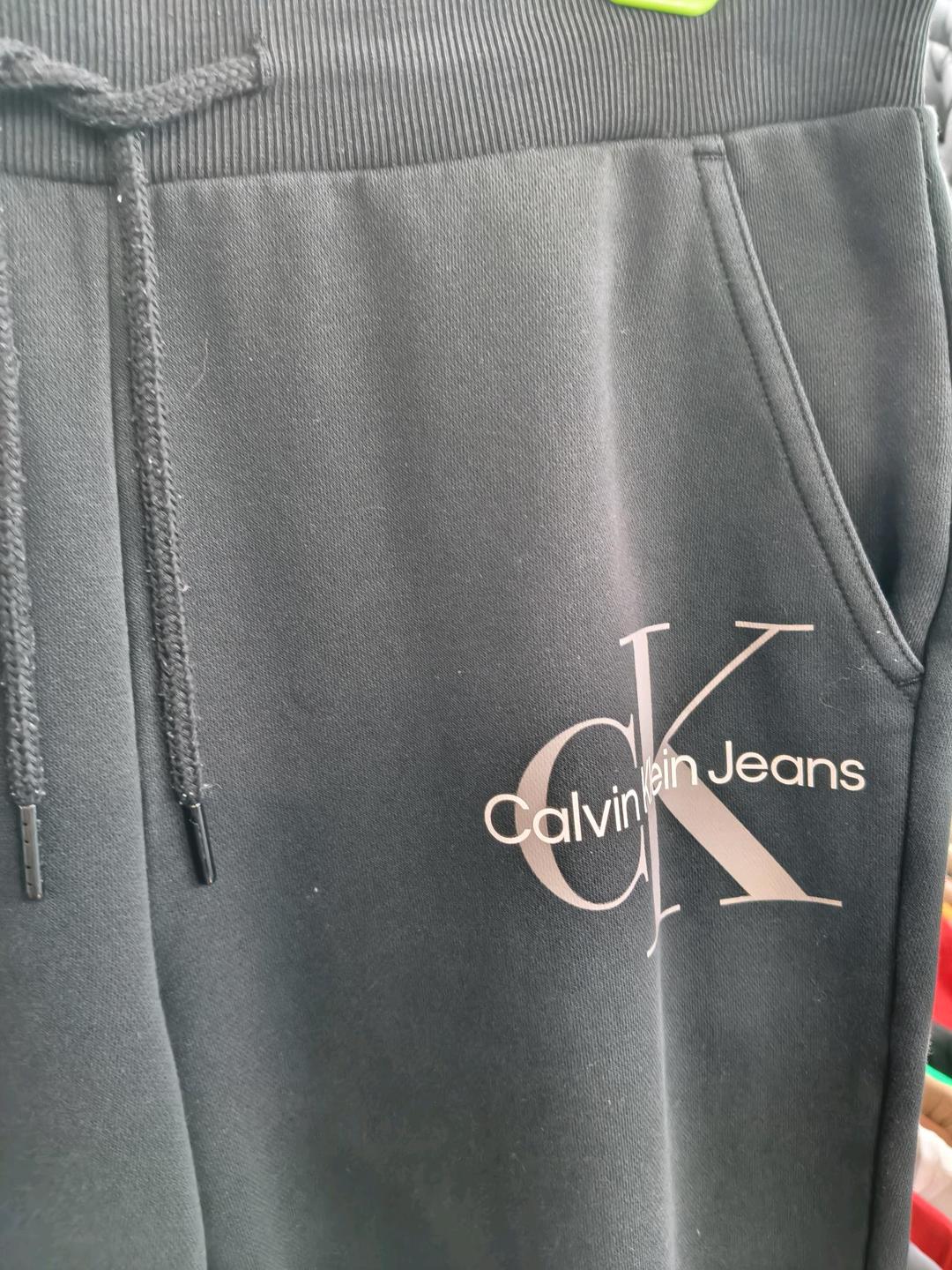Calvin Klein Продам трико — фото 2