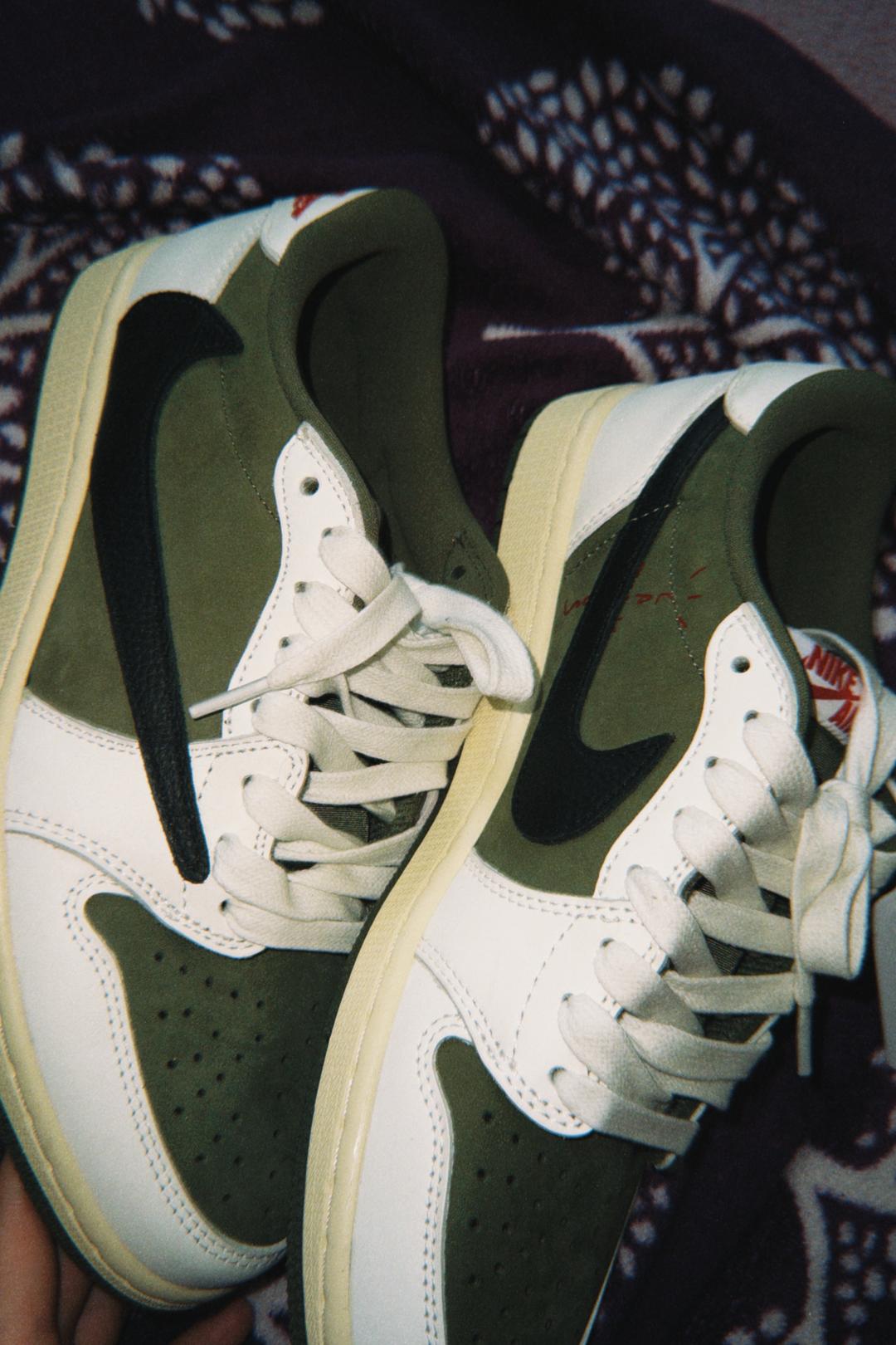 Nike Кроссовки Nike Air Jordan 1 Low Travis Scott — фото 2