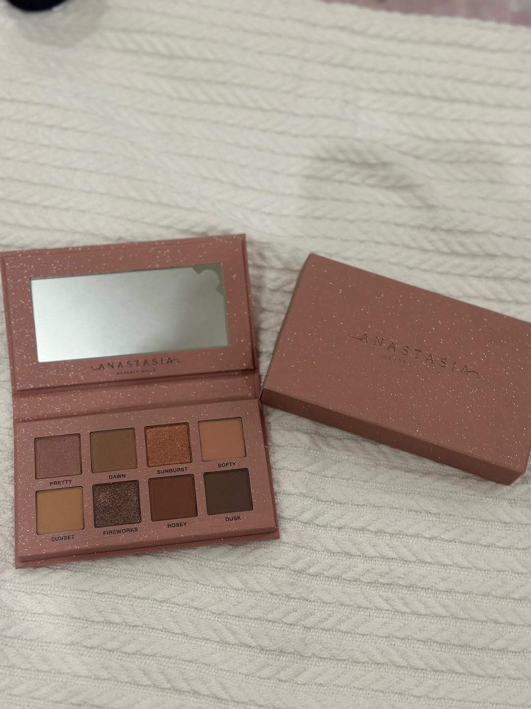 Anastasia Beverly Hills Палетка теней Anastasia Beverly Hills — фото 2