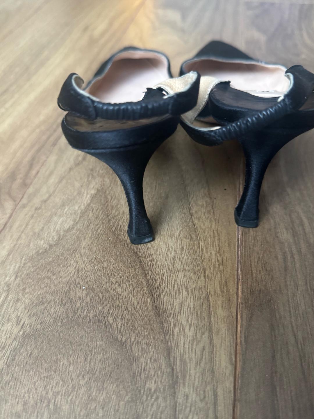 Manolo Blahnik Туфли кожаные с атласным верхом — фото 2