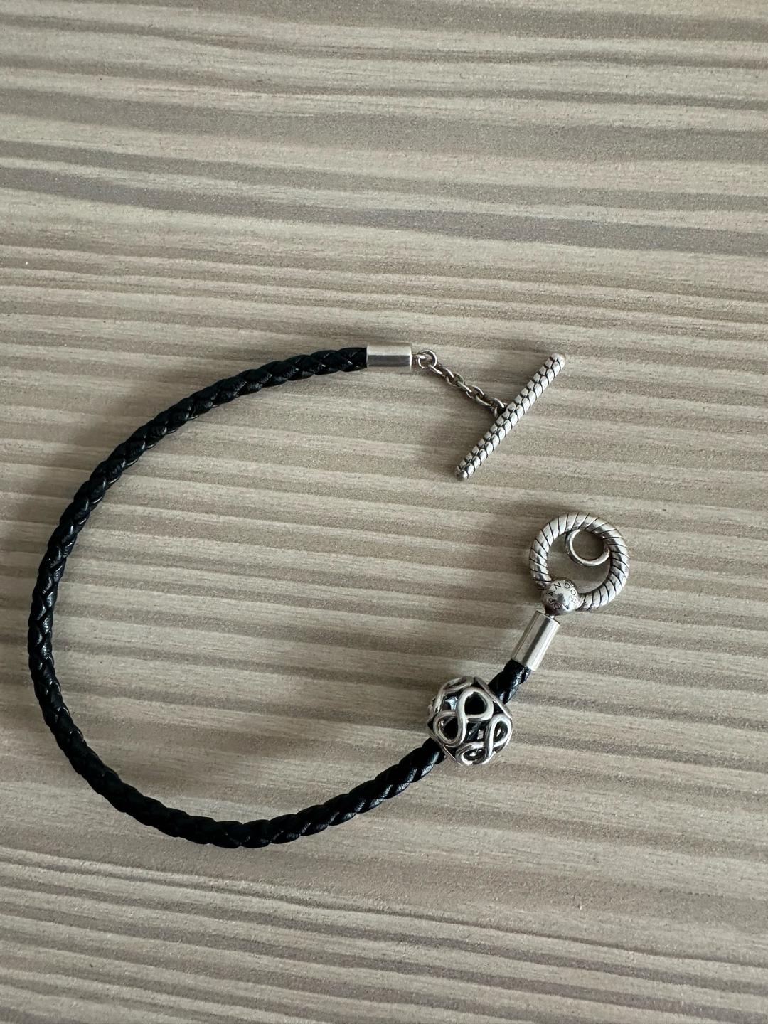 Pandora Браслет Pandora с шармом новый — фото 2