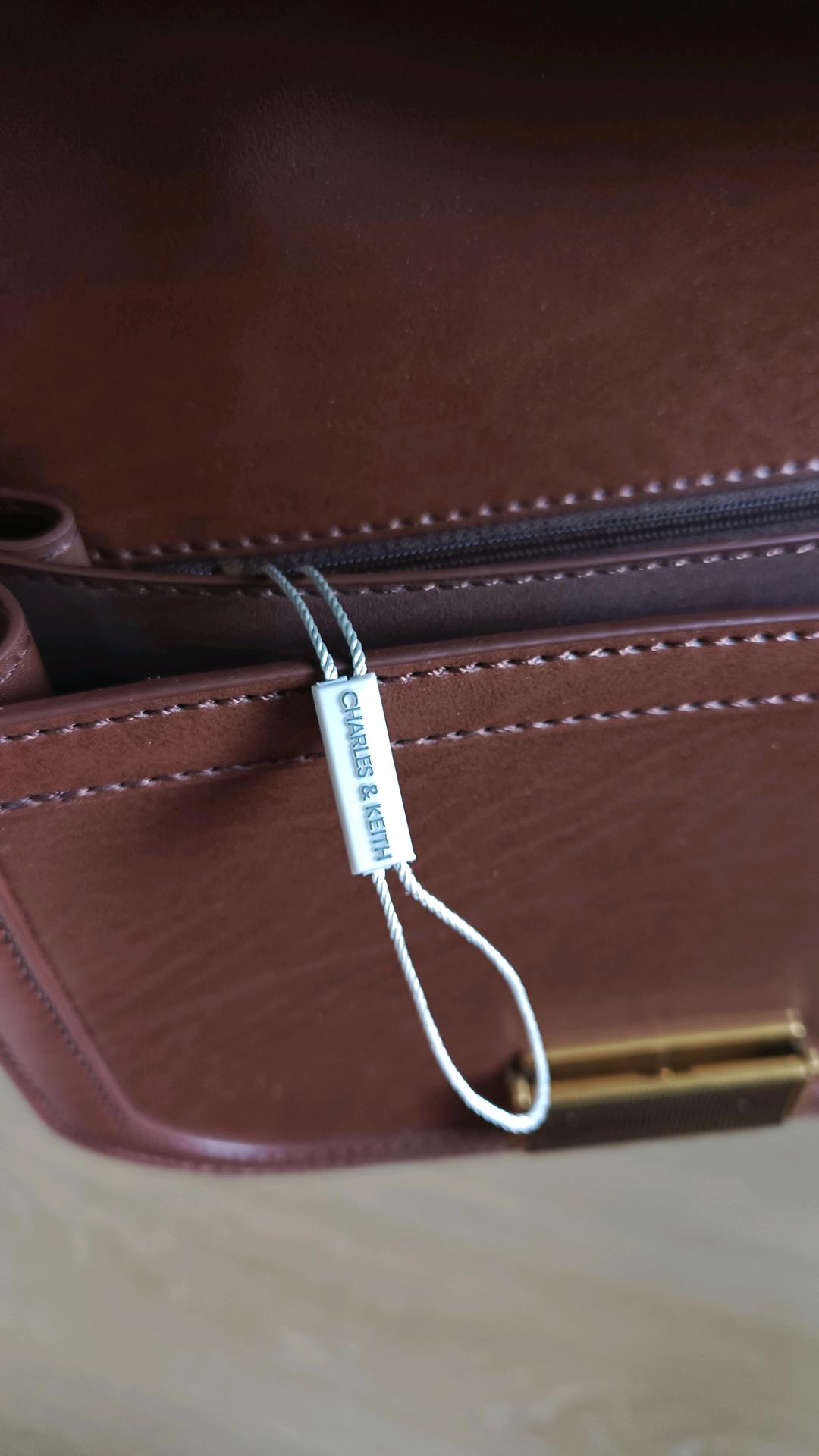 Charles & Keith сумка кожа  оригинал — фото 2