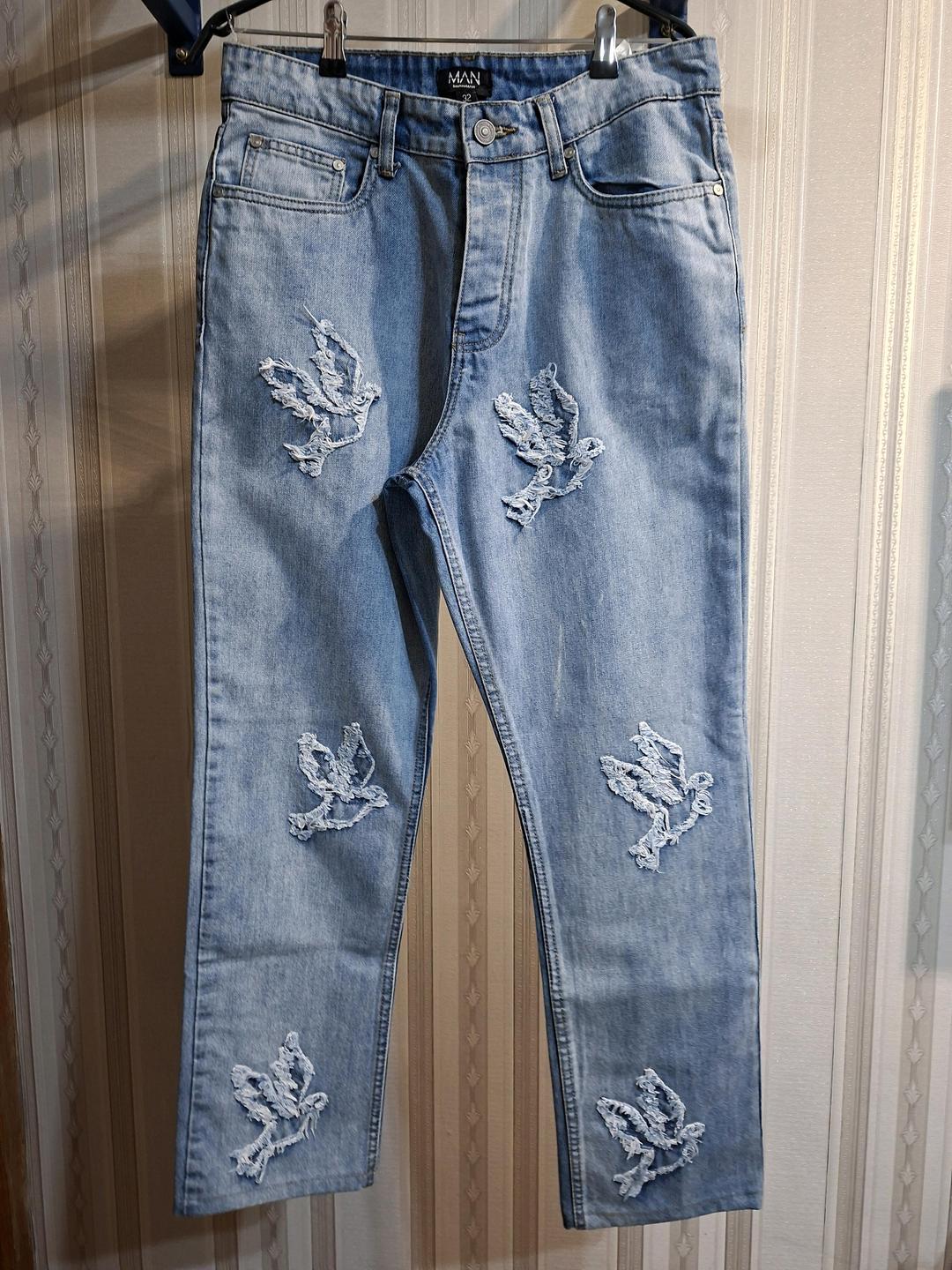 Boohoo Эксклюзивные дизайнерские джинсы с характером — фото 2