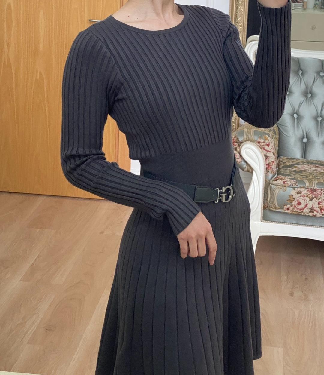 GUESS Трикотажное платье GUESS — фото 2