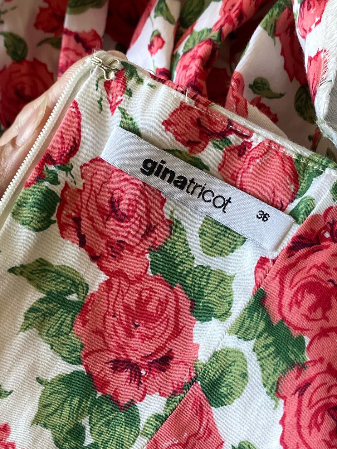Gina Tricot Платье с цветочками, состояние хорошее — фото 2