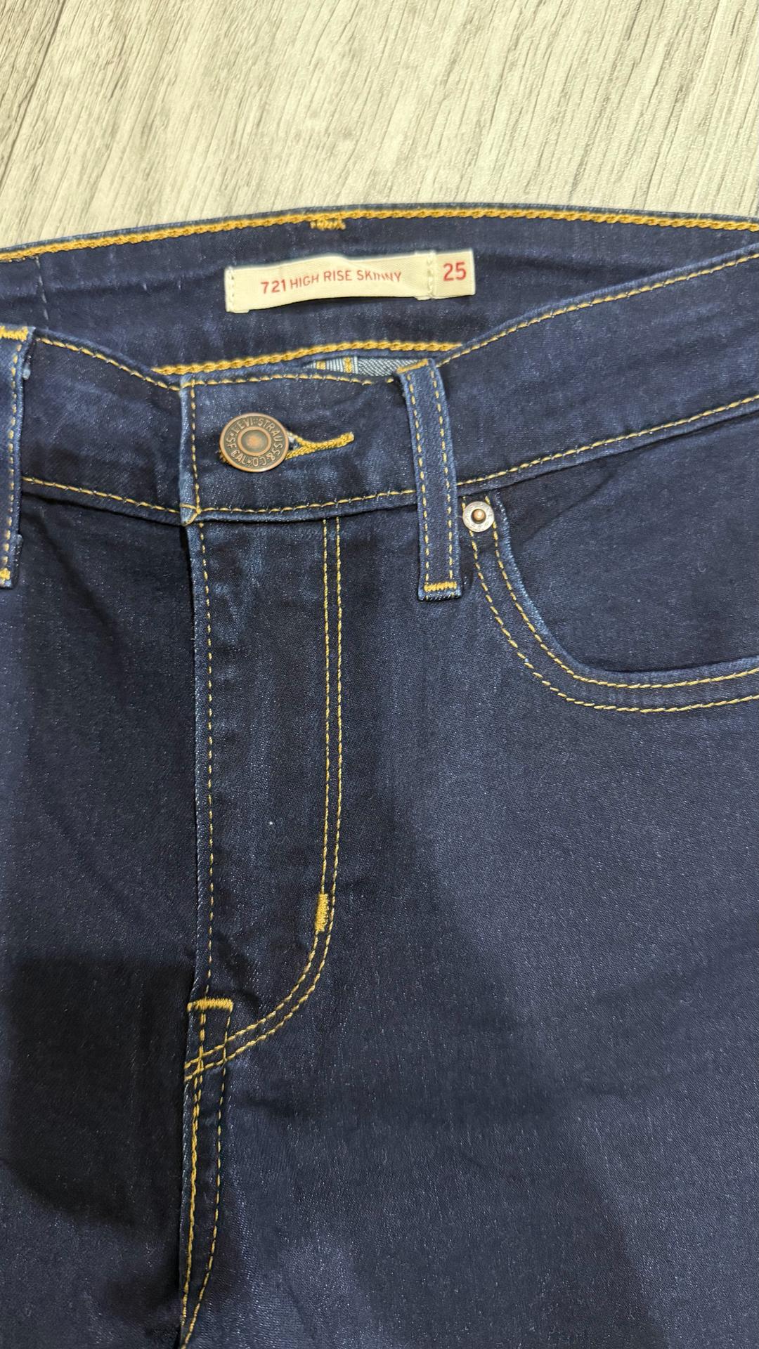 Levi's Джинсы Levi's 721 High Rise Skinny — фото 2
