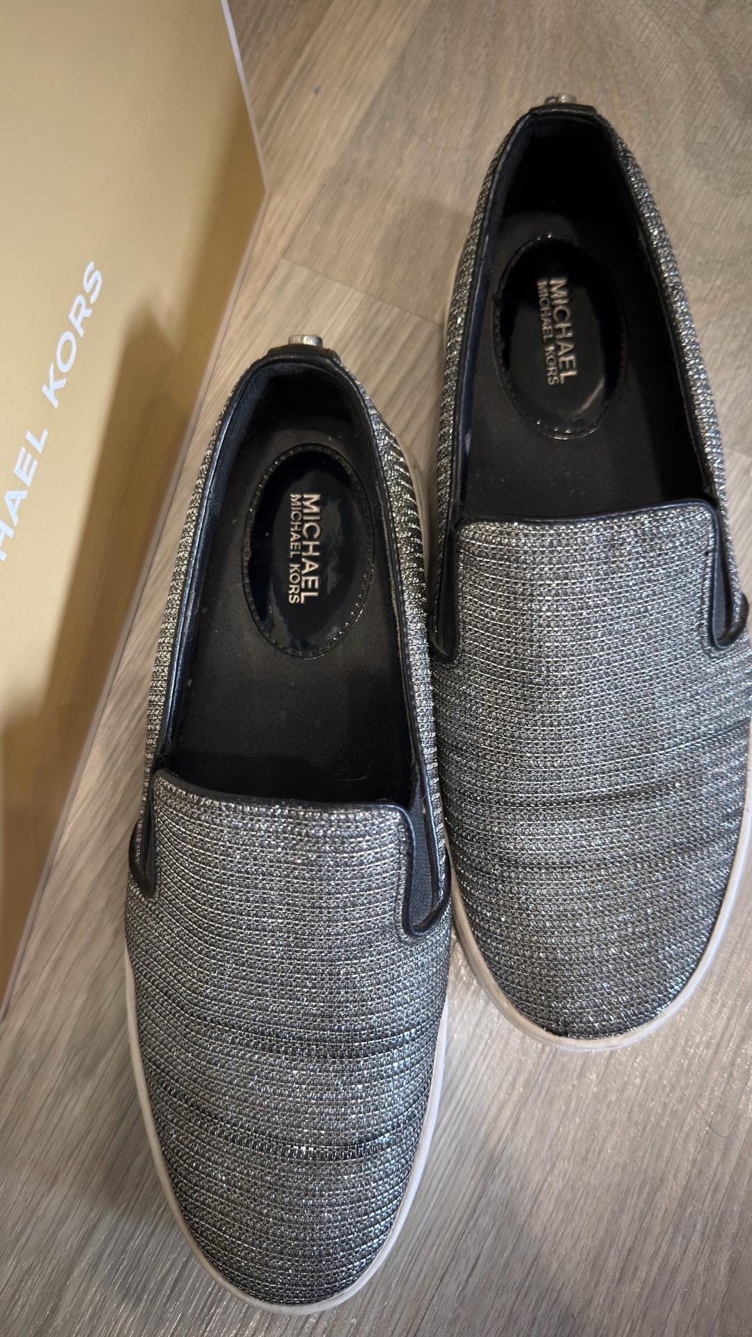 Michael Kors Слипоны серебристого цвета — фото 2