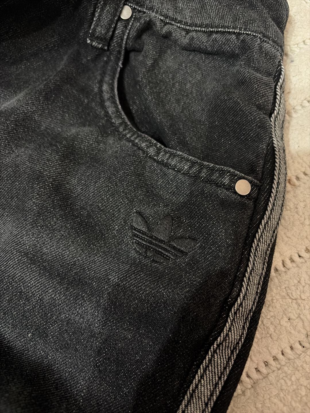 Adidas Черные джинсы adidas — фото 2
