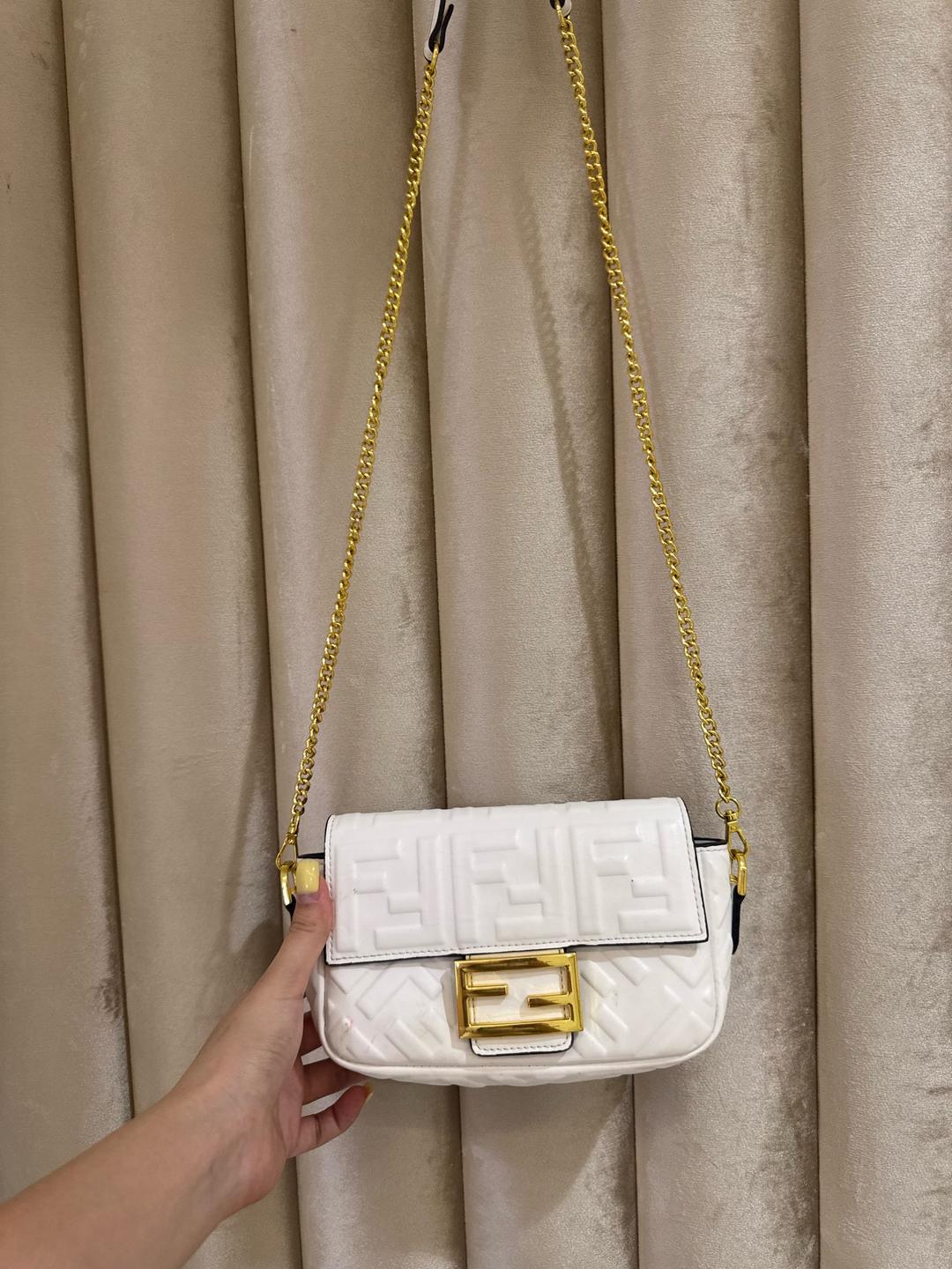 Fendi Сумочка белая — фото 2