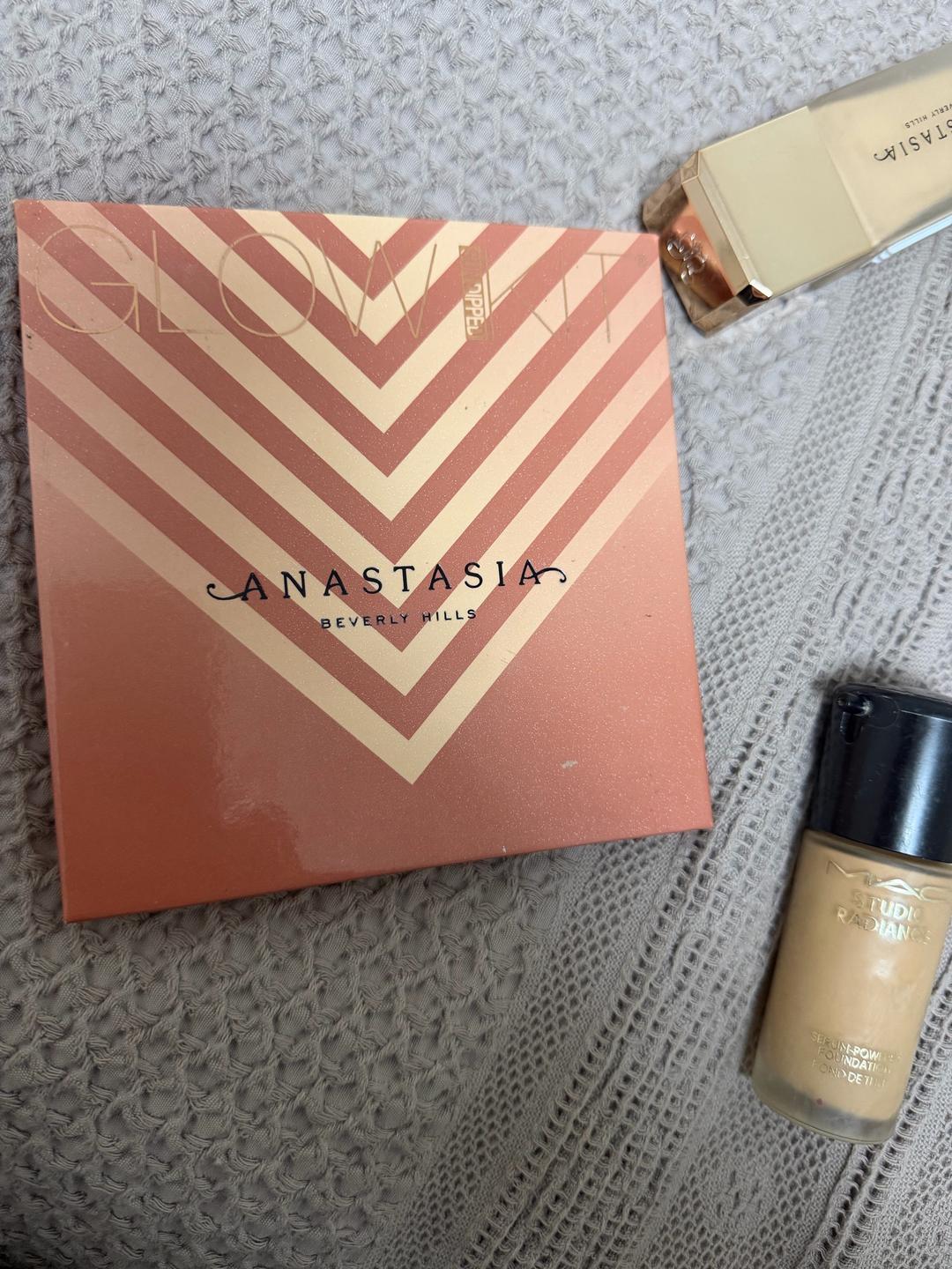 Anastasia Beverly Hills Anastasia Beverly Hills — фото 2