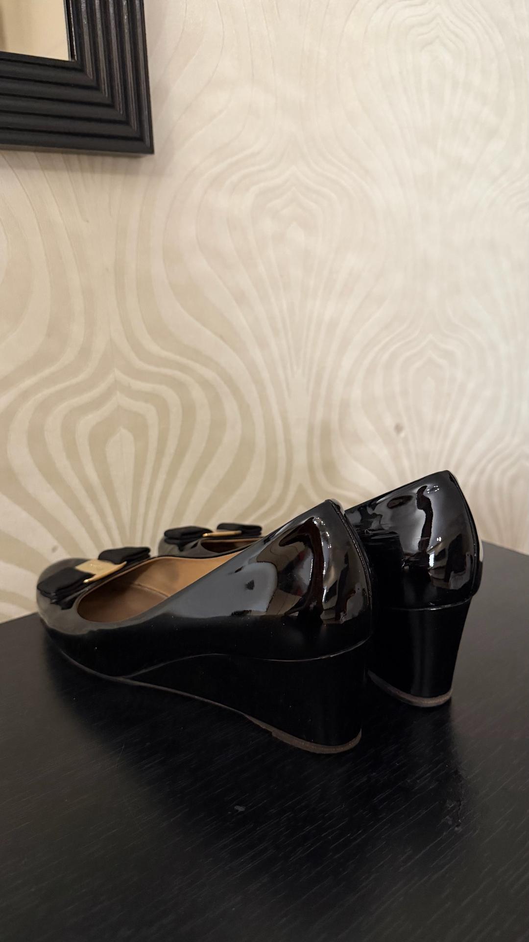 Salvatore Ferragamo Туфли Salvatore Ferragamo на танкетке — фото 2