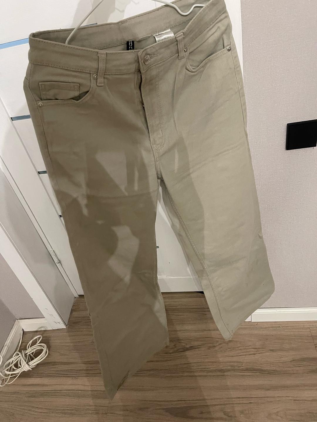 H&M Бежевые джинсы — фото 2