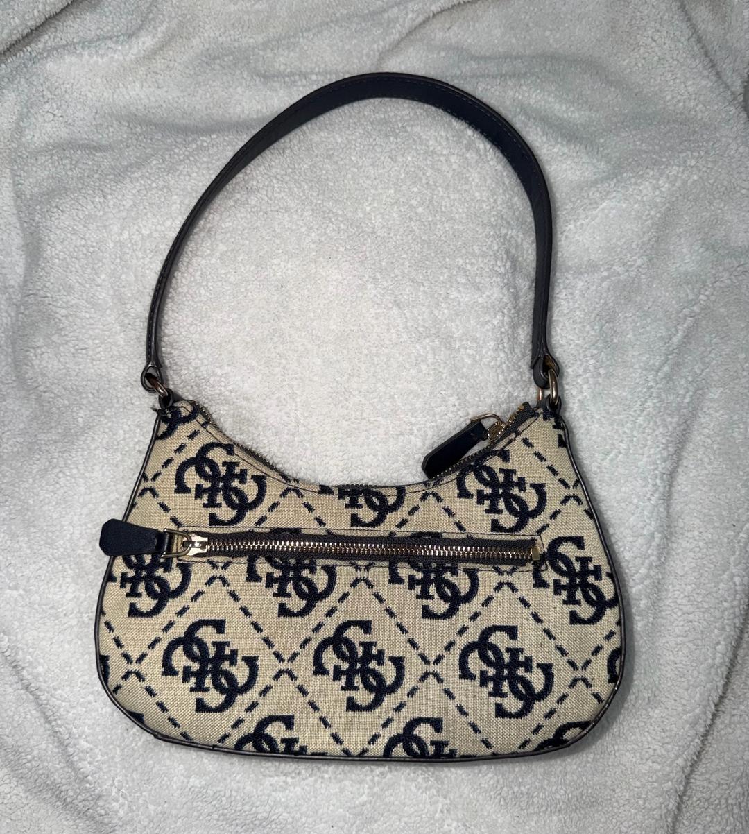 GUESS Сумка багет Guess — фото 2