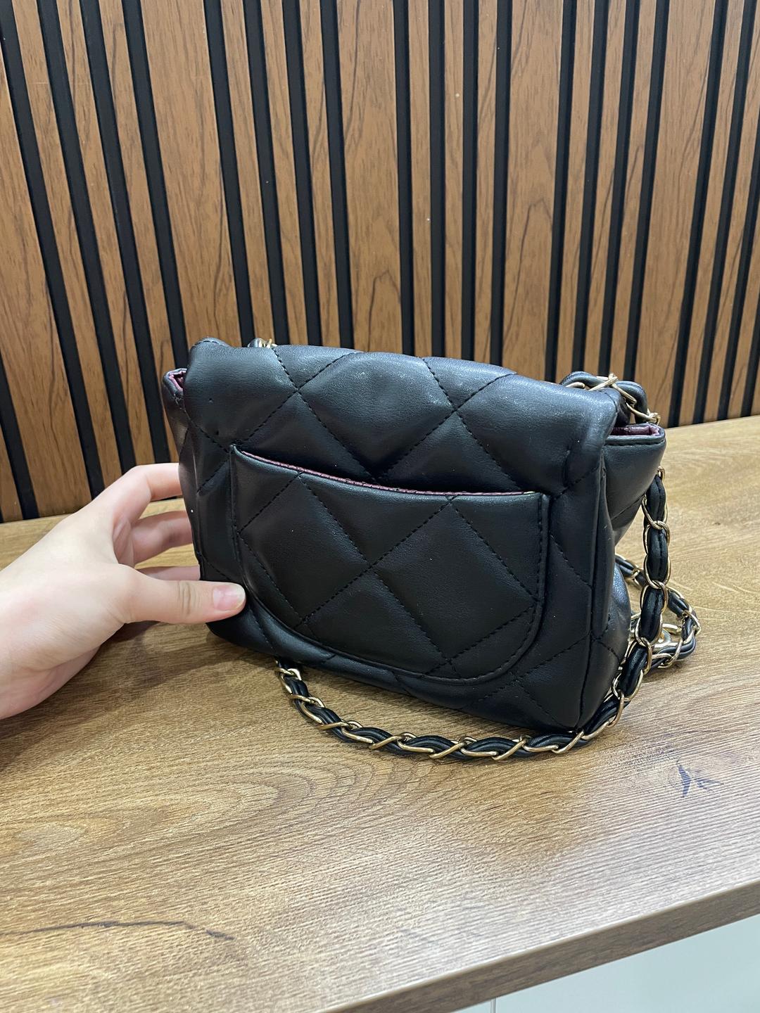 Chanel Стеганая сумка на цепочке — фото 2