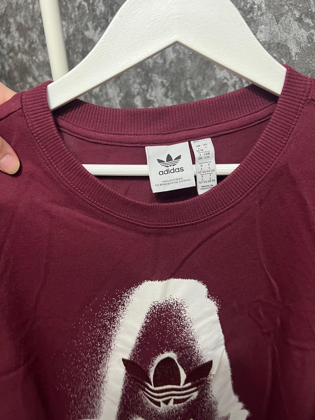 Adidas Продам футболку Адидас оригинал — фото 2