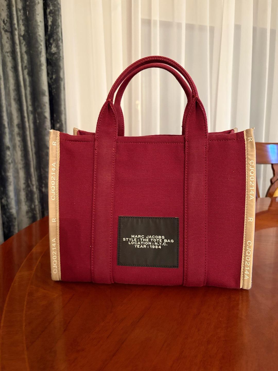 Marc Jacobs Бордовая сумка The Tote bag Marc Jacobs — фото 2