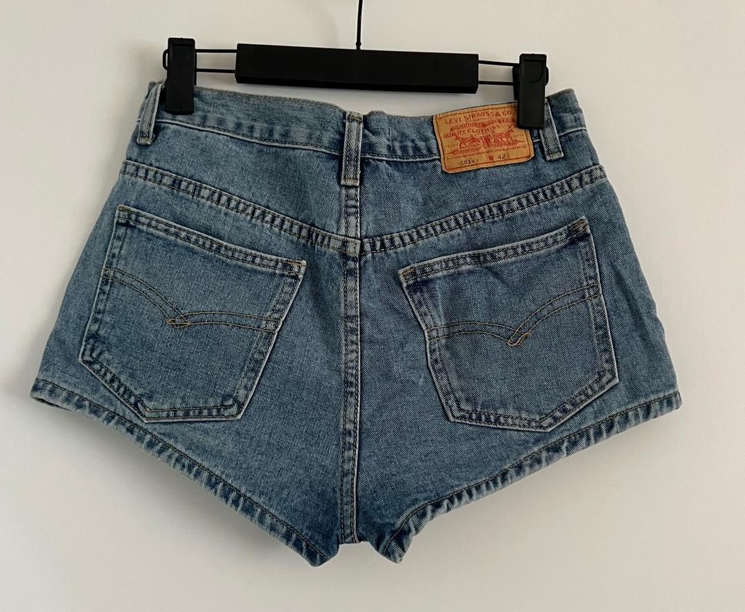 Levi's Джинсовые шорты Levi's с вышивкой — фото 2