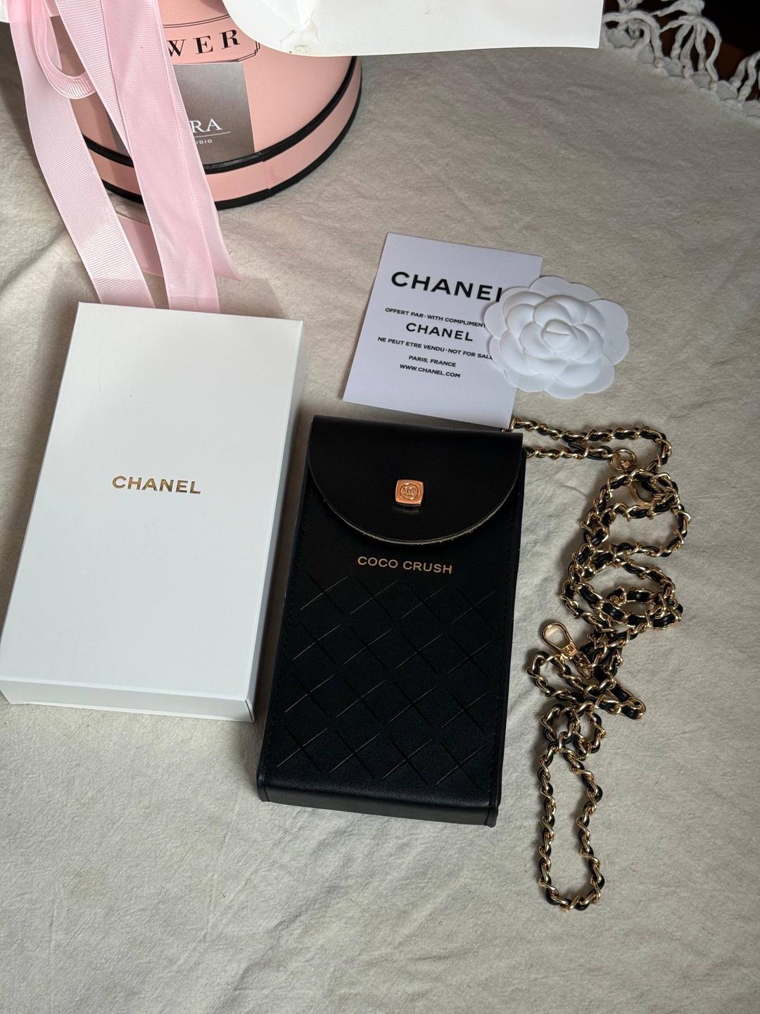 Chanel Сумочка для телефона Chanel Beauty — фото 2