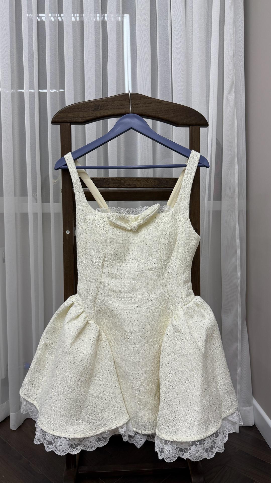 Viera Brand Милое коктейльное платье белое на замке от Viera Brand рр S — фото 2