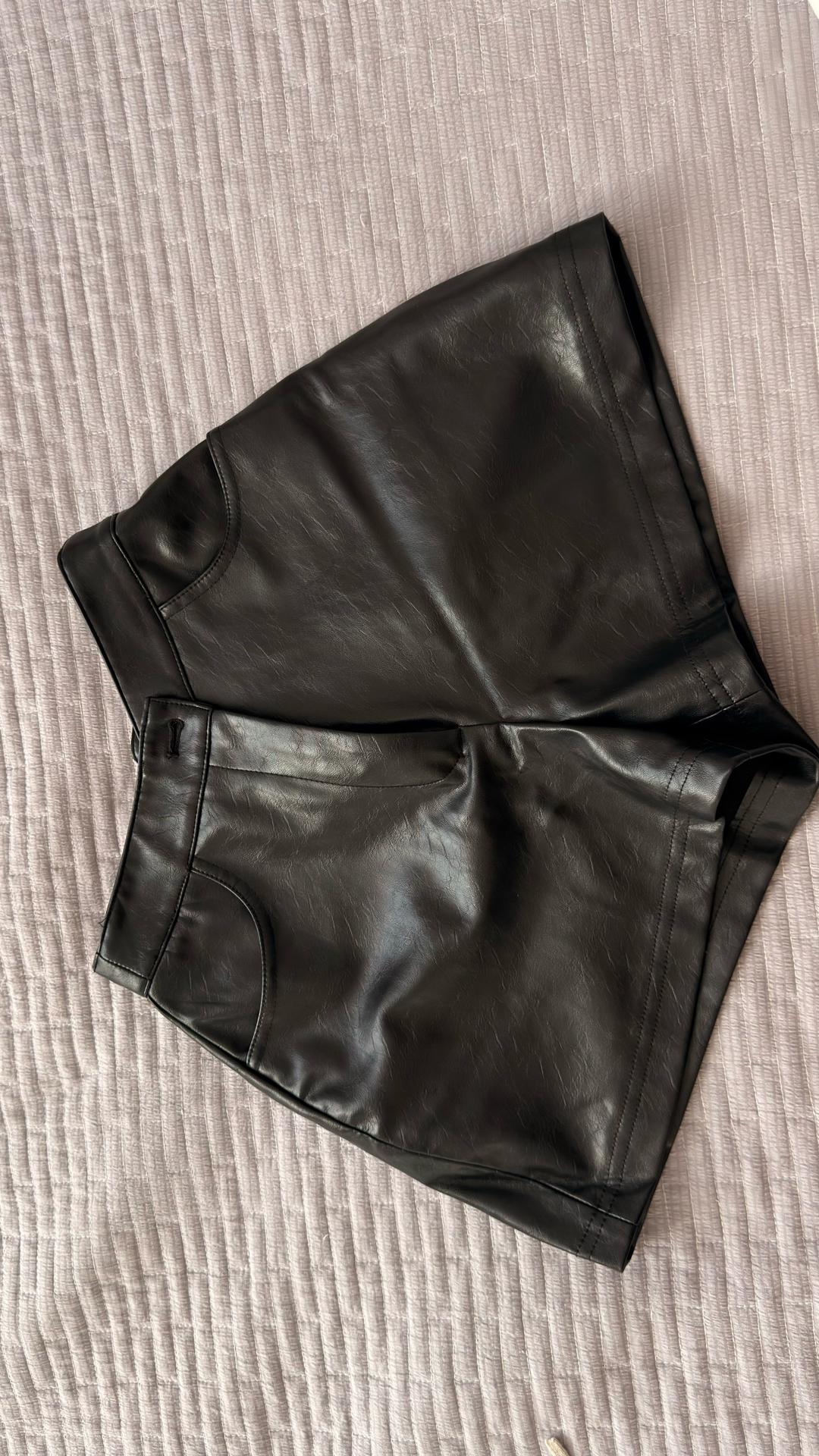 Zara Шорты из экокожи — фото 2