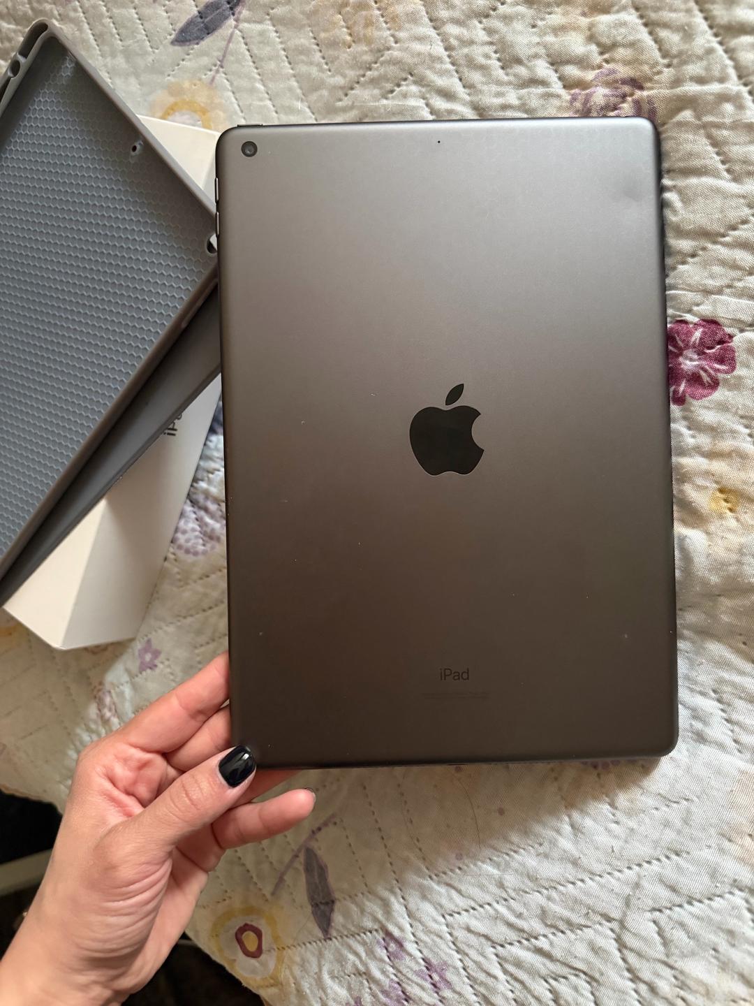 iPhone Айпад оригинал — фото 2