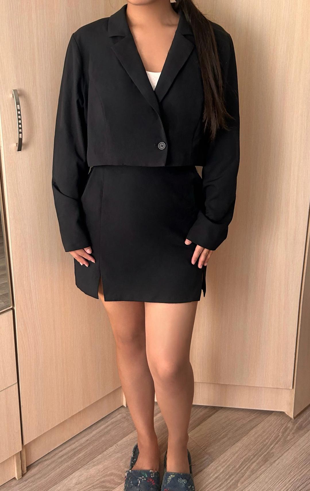 H&M Костюм слитная двойка с укороченным пиджаком и юбкой🖤 — фото 2
