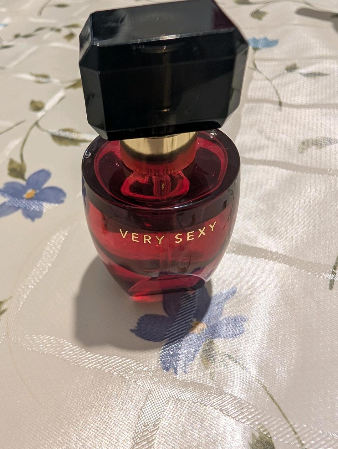Victoria's Secret Парфюм Victoria’s Secret Very Sexy. — фото 2