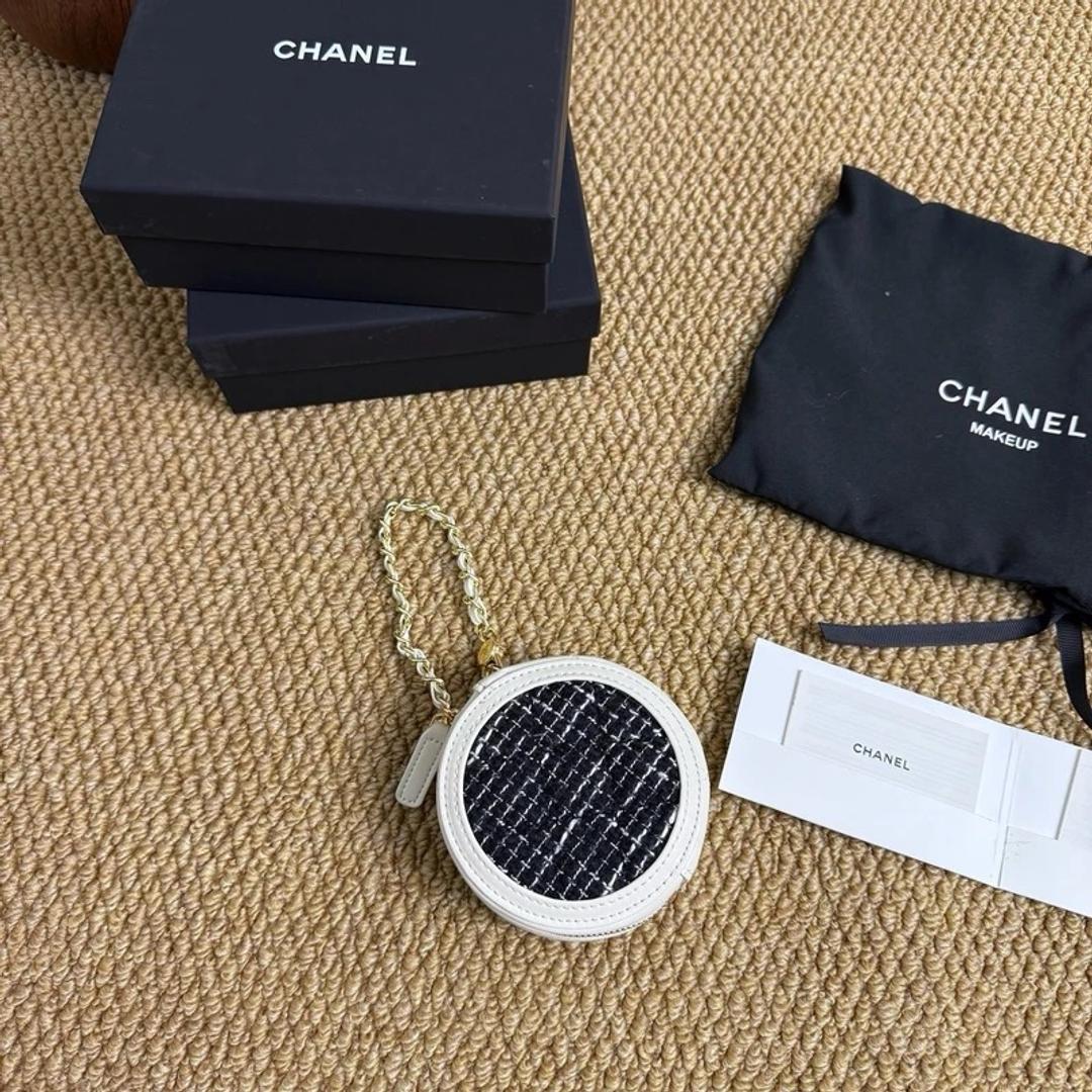 Chanel Круглая сумка-кошелёк Chanel VIP Gift — фото 2