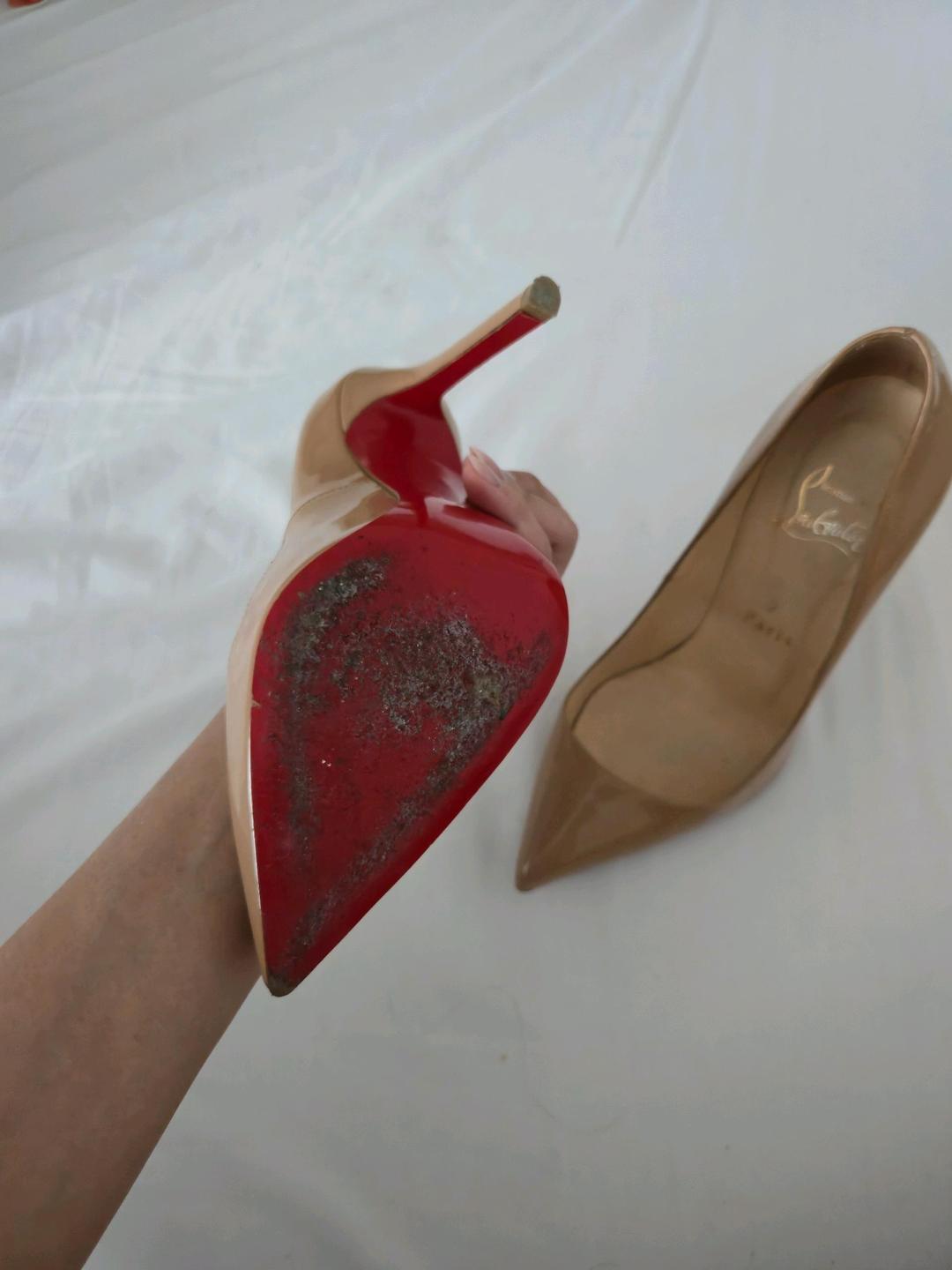 Christian Louboutin christian louboutin — фото 2