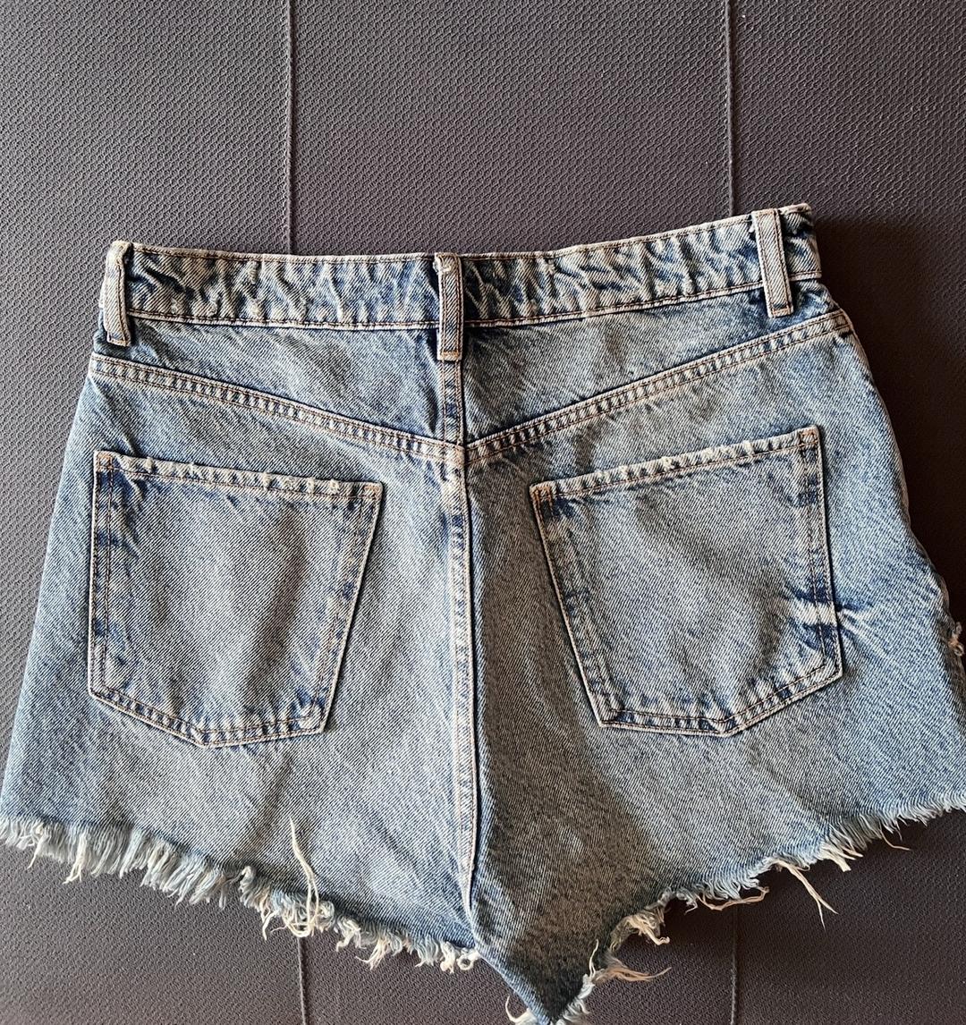 Zara Джинсовые шорты Зара — фото 2