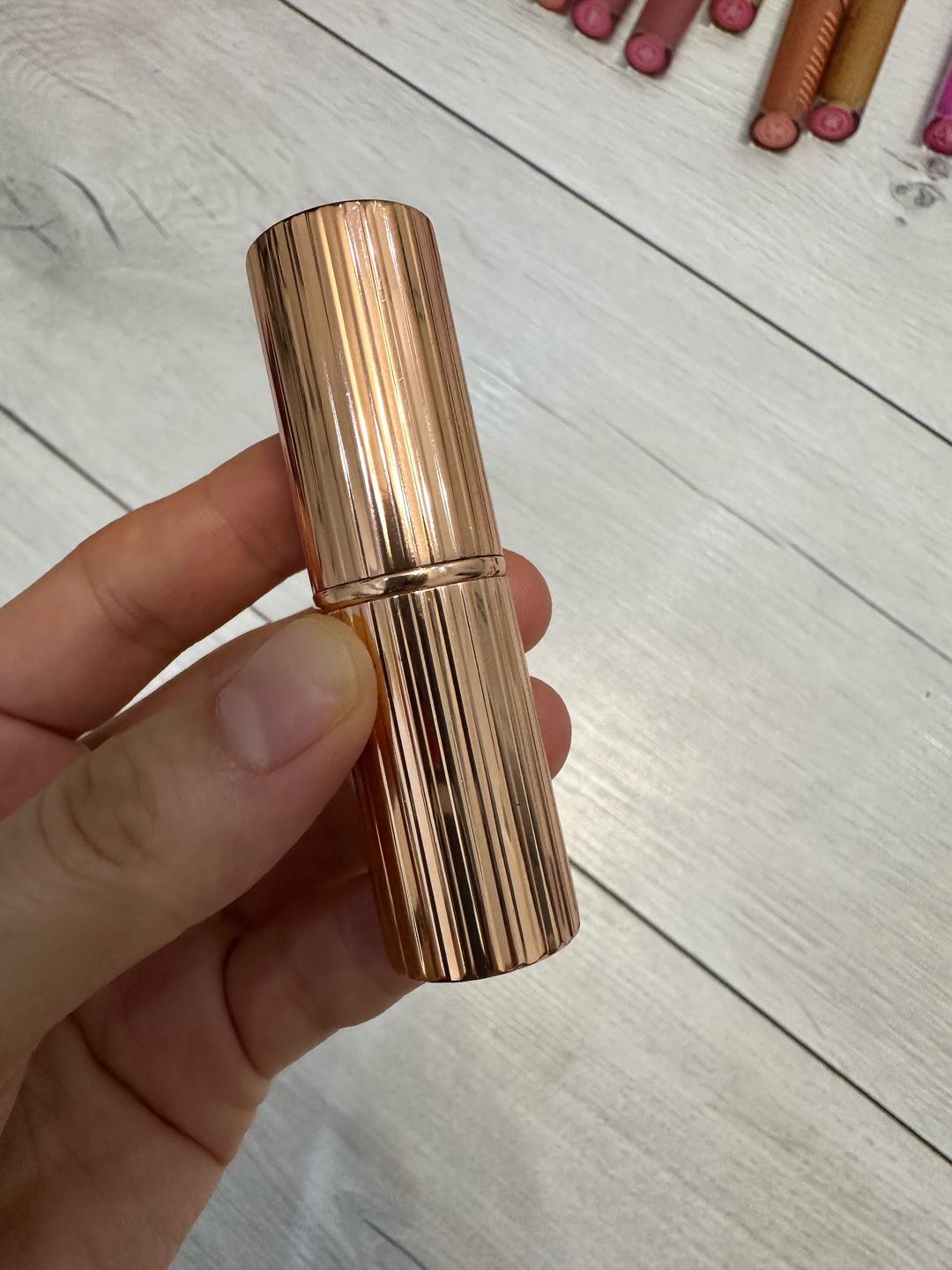 Charlotte Tilbury Помада Charlotte Tilbury — фото 2
