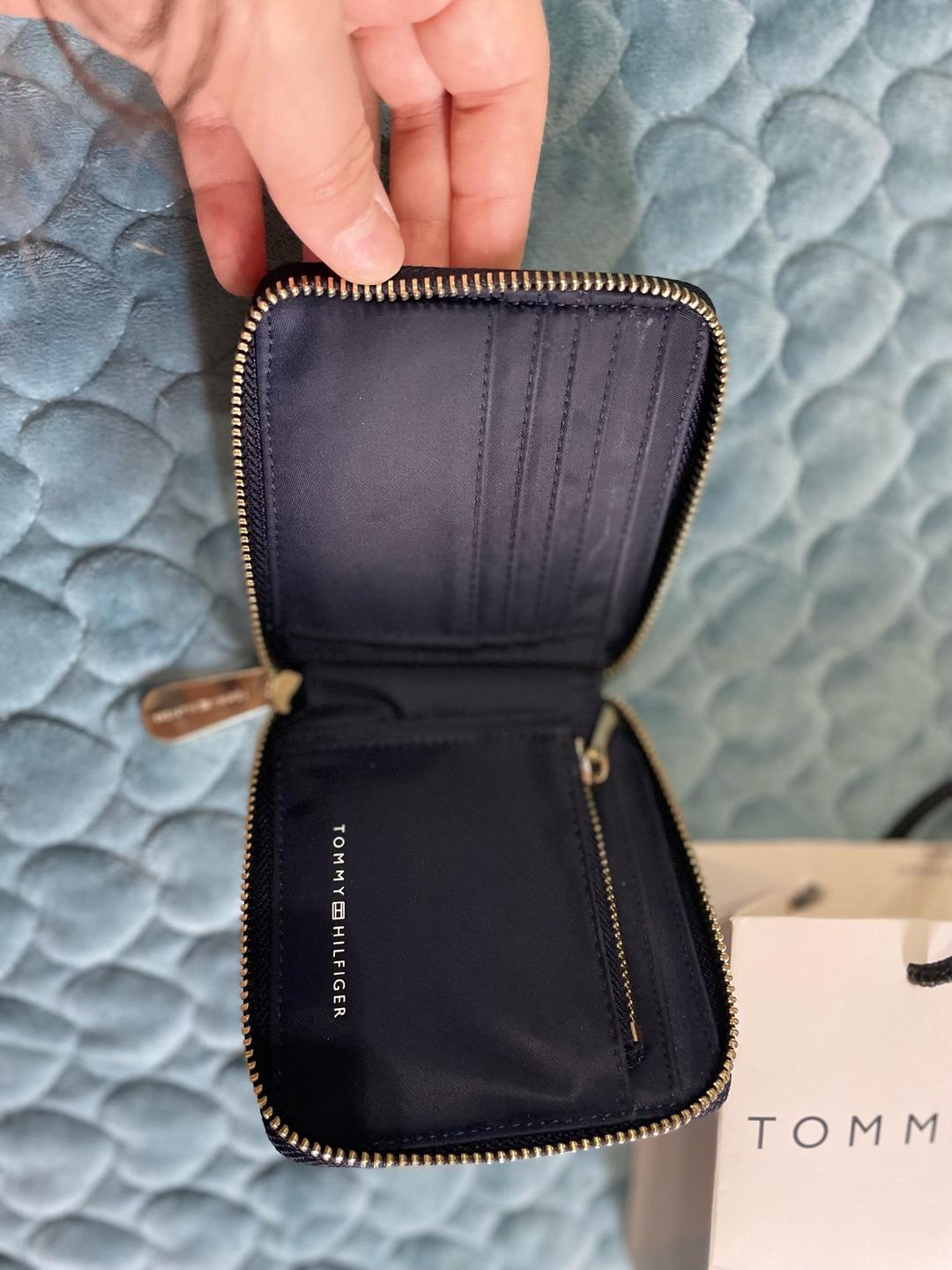Tommy Hilfiger Женский кошелек — фото 2