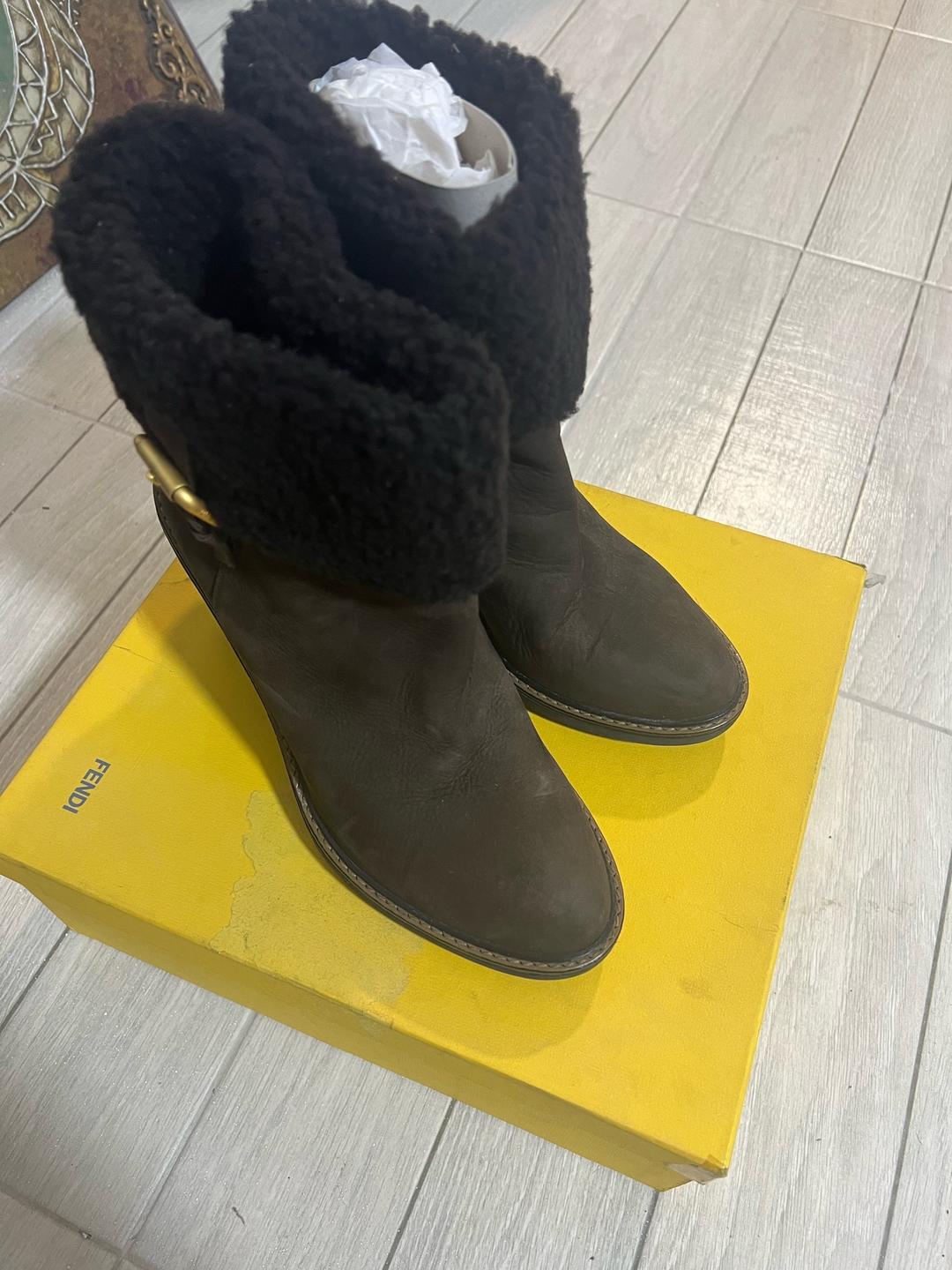 Fendi Fendi оригинальные ботинки из замши и овчины — фото 2