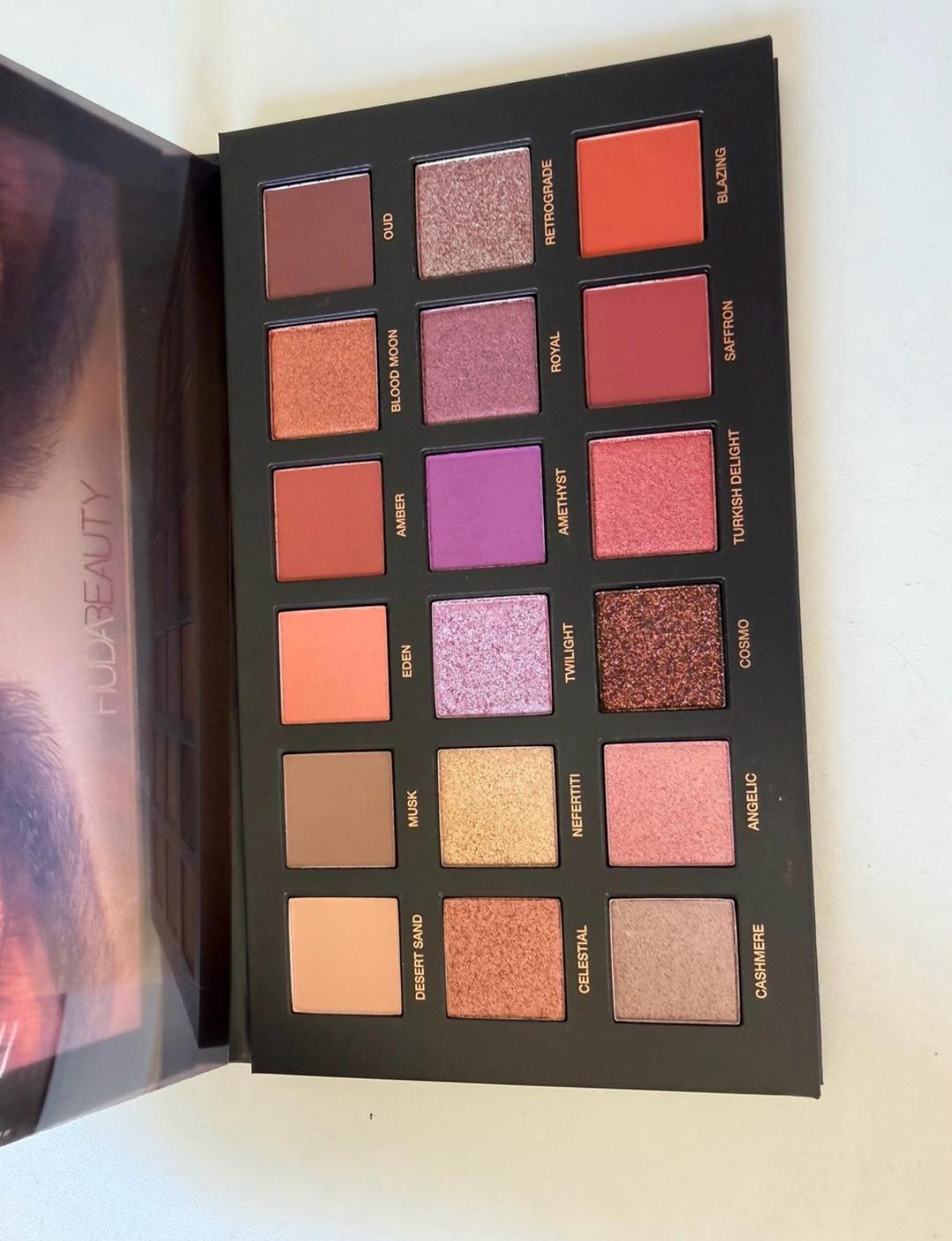 Huda Beauty Палетка теней Huda Beauty Desert Dusk — фото 2