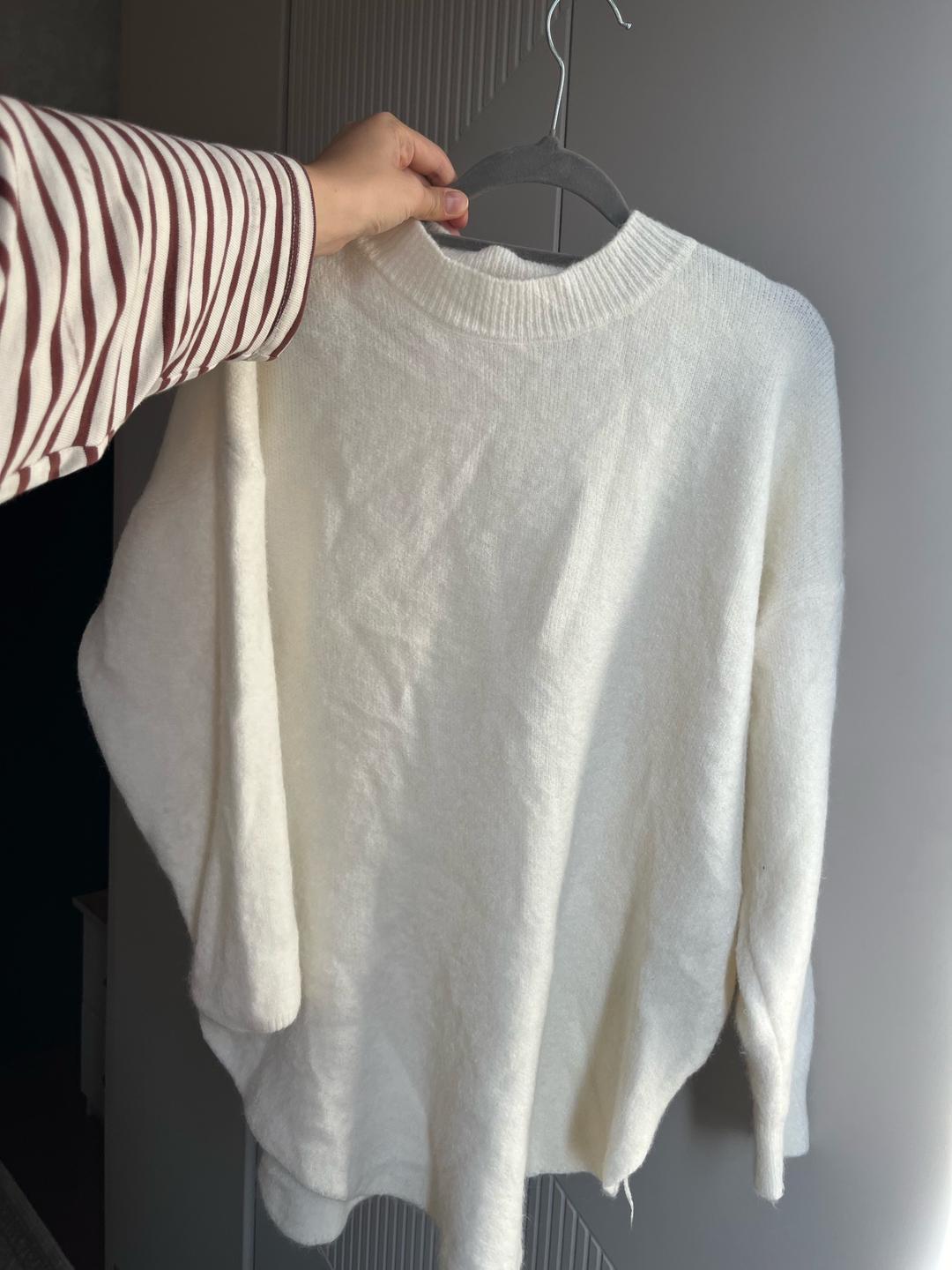 Нет бренда Два белых кофточек — фото 2