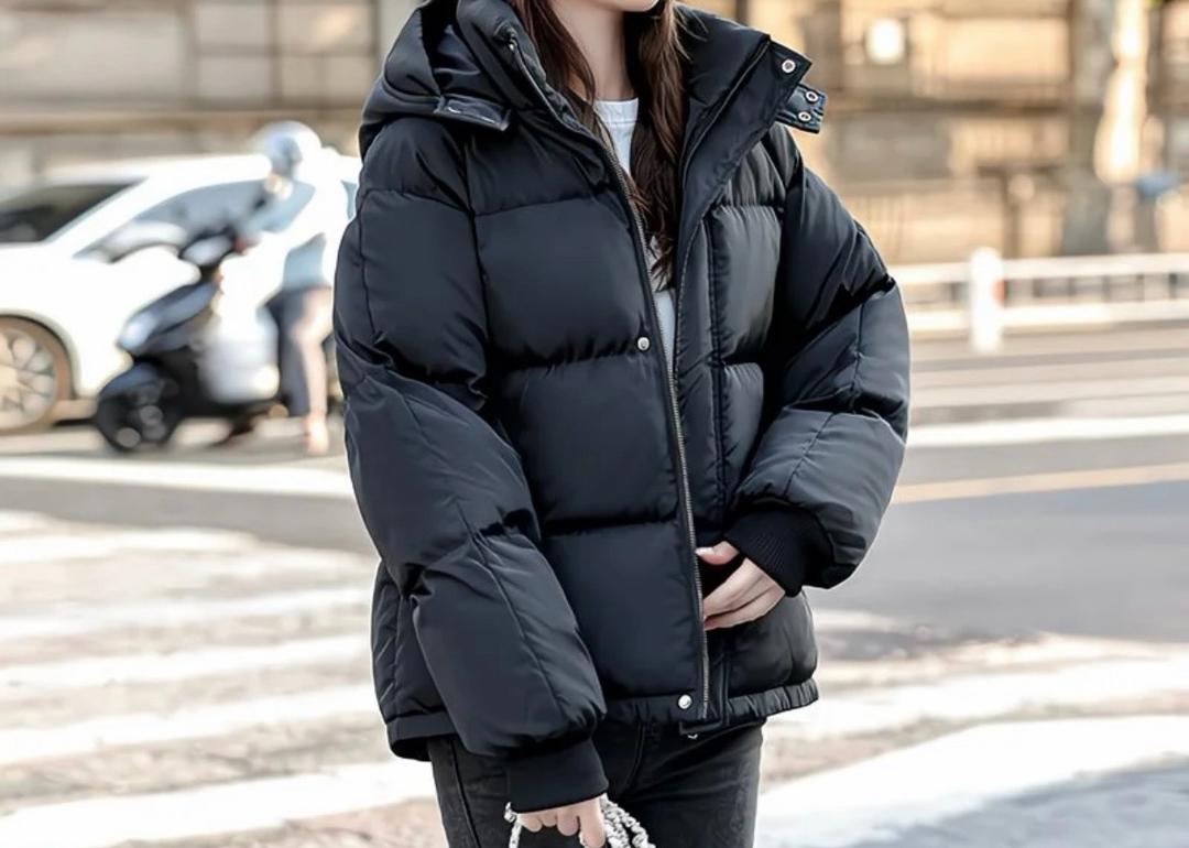 Нет бренда Черная стеганая куртка с капюшоном — фото 2