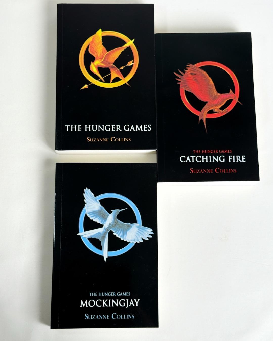 Сьюзен Коллинз The Hunger Games Trilogy (Комплект из 3 книг) — фото 2