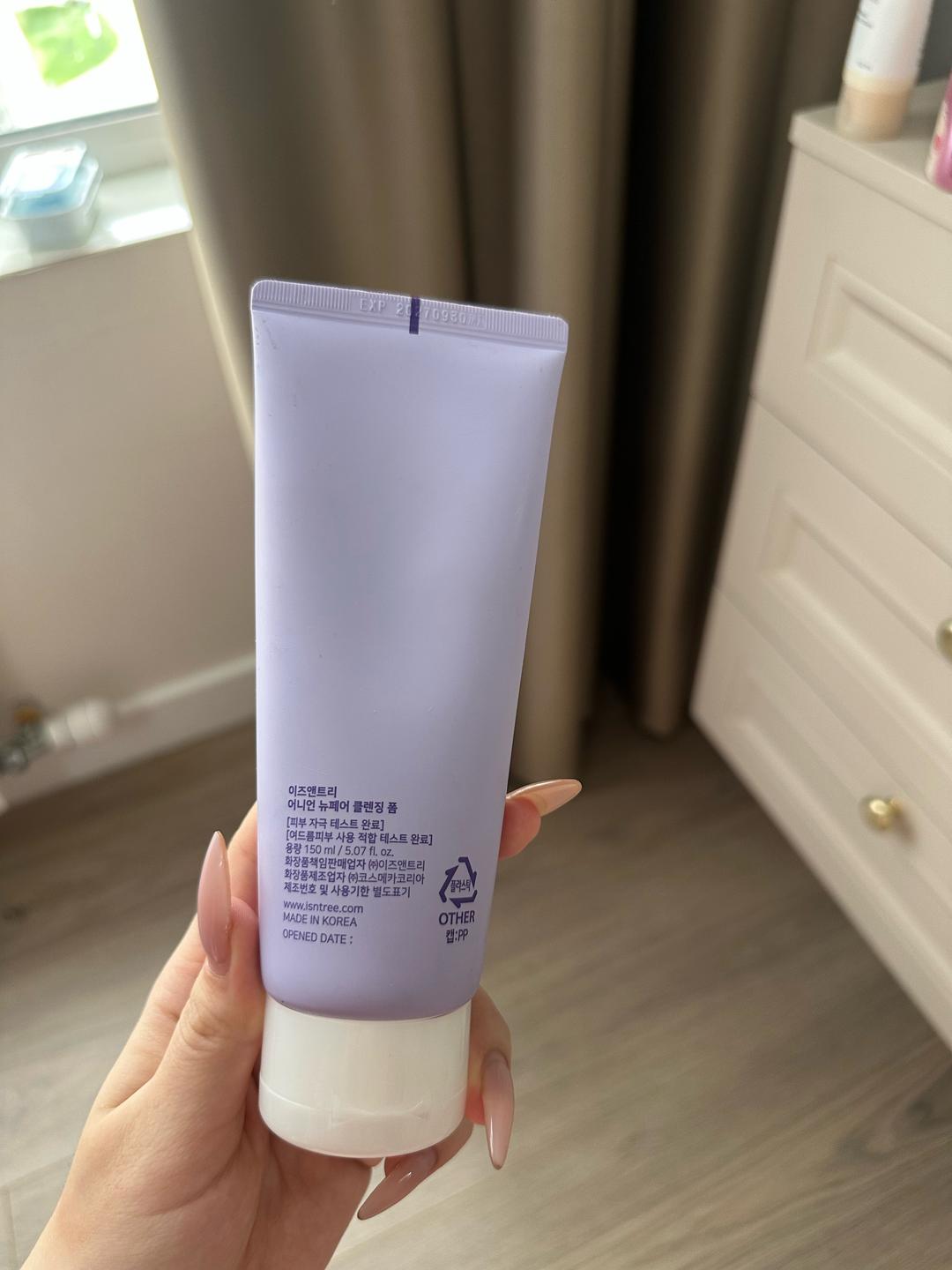IsNtree Isntree Onion Newpair Cleansing Foam — фото 2