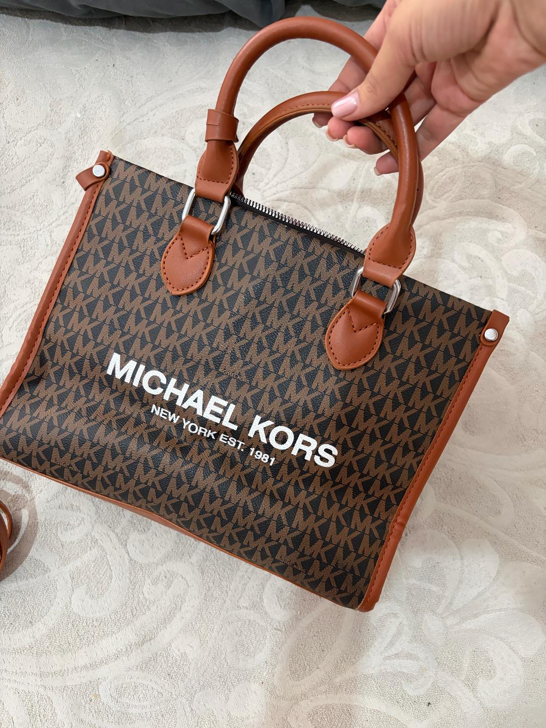 Michael Kors Сумка Michael kors — фото 2