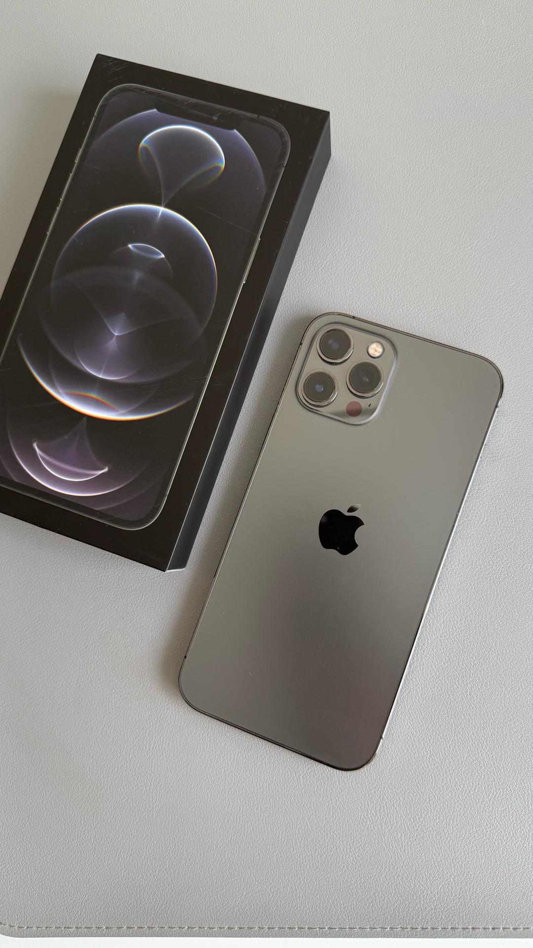 Apple Смартфон Apple iPhone 12 Pro Max 256Gb — фото 2